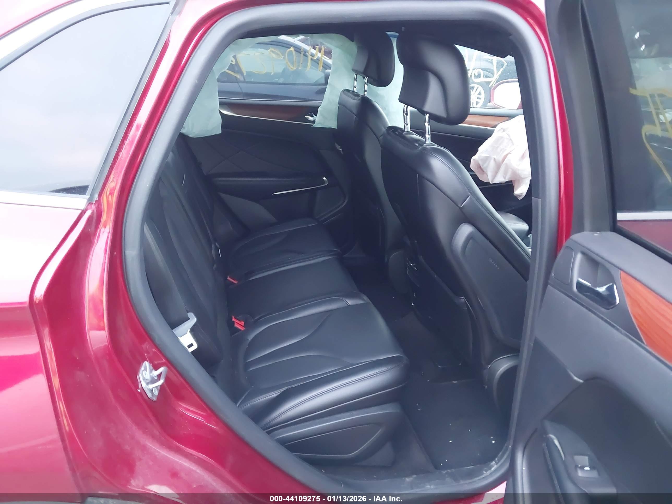 LINCOLN MKC image 8