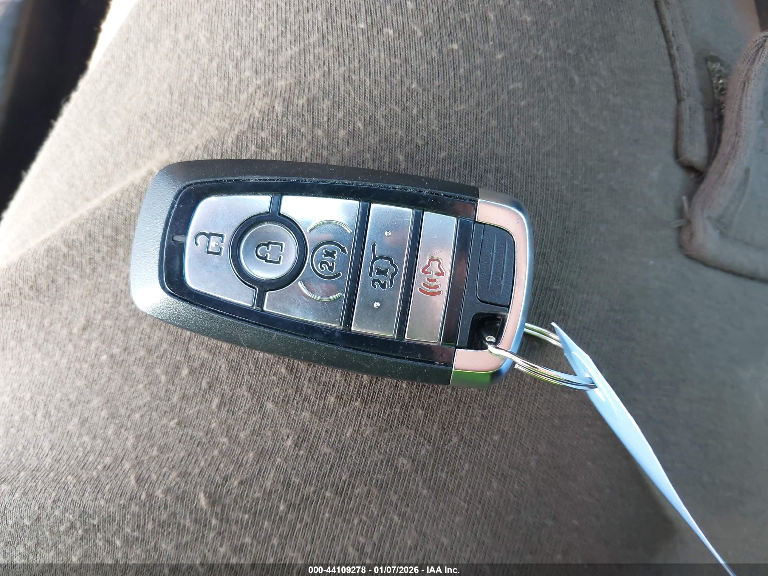 FORD ESCAPE image 11