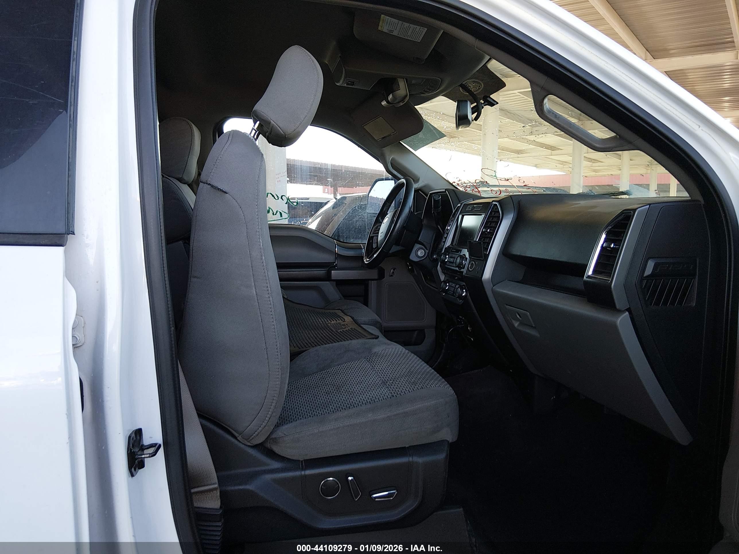 FORD F-150 image 5