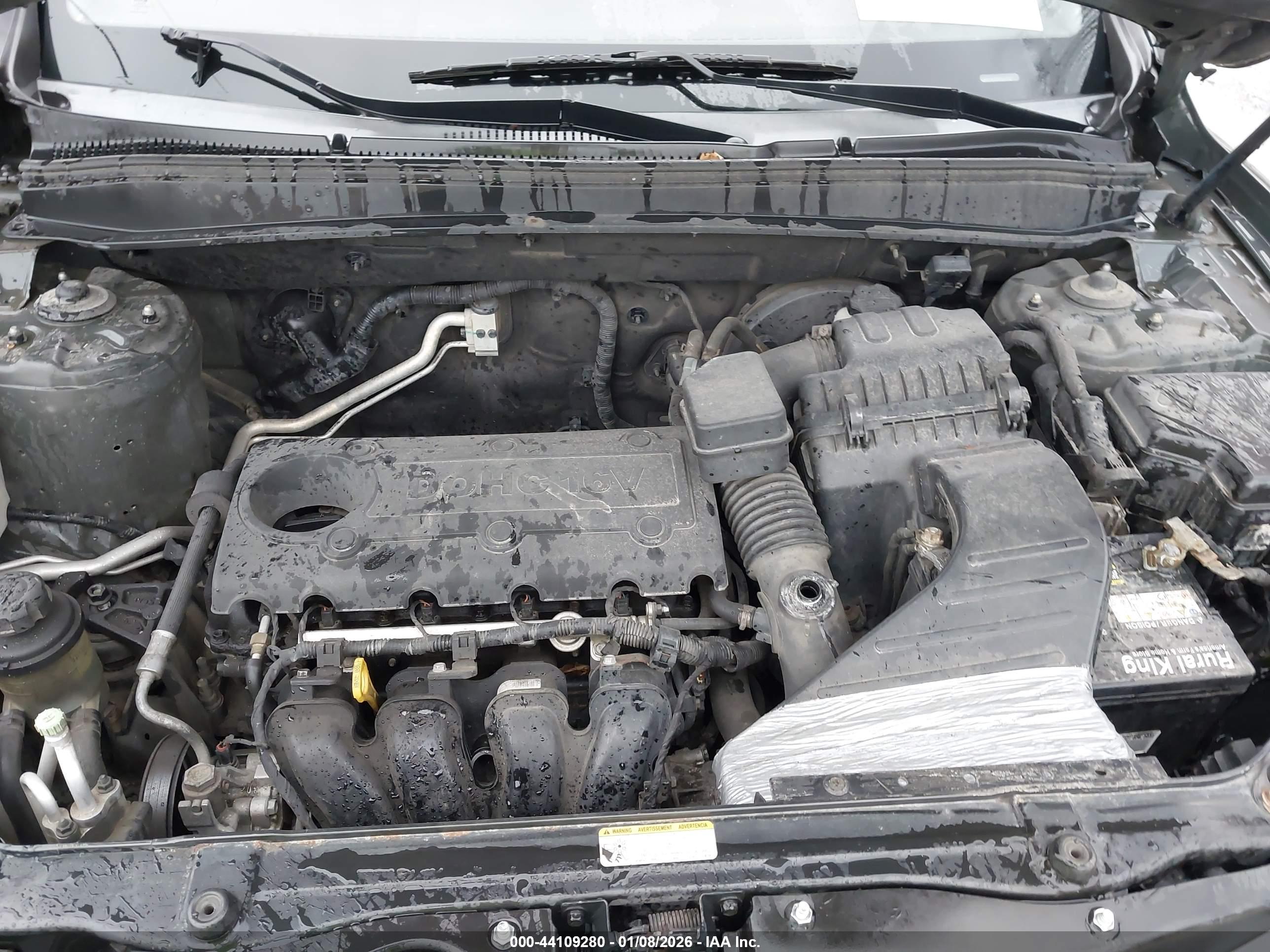 HYUNDAI SANTA image 10