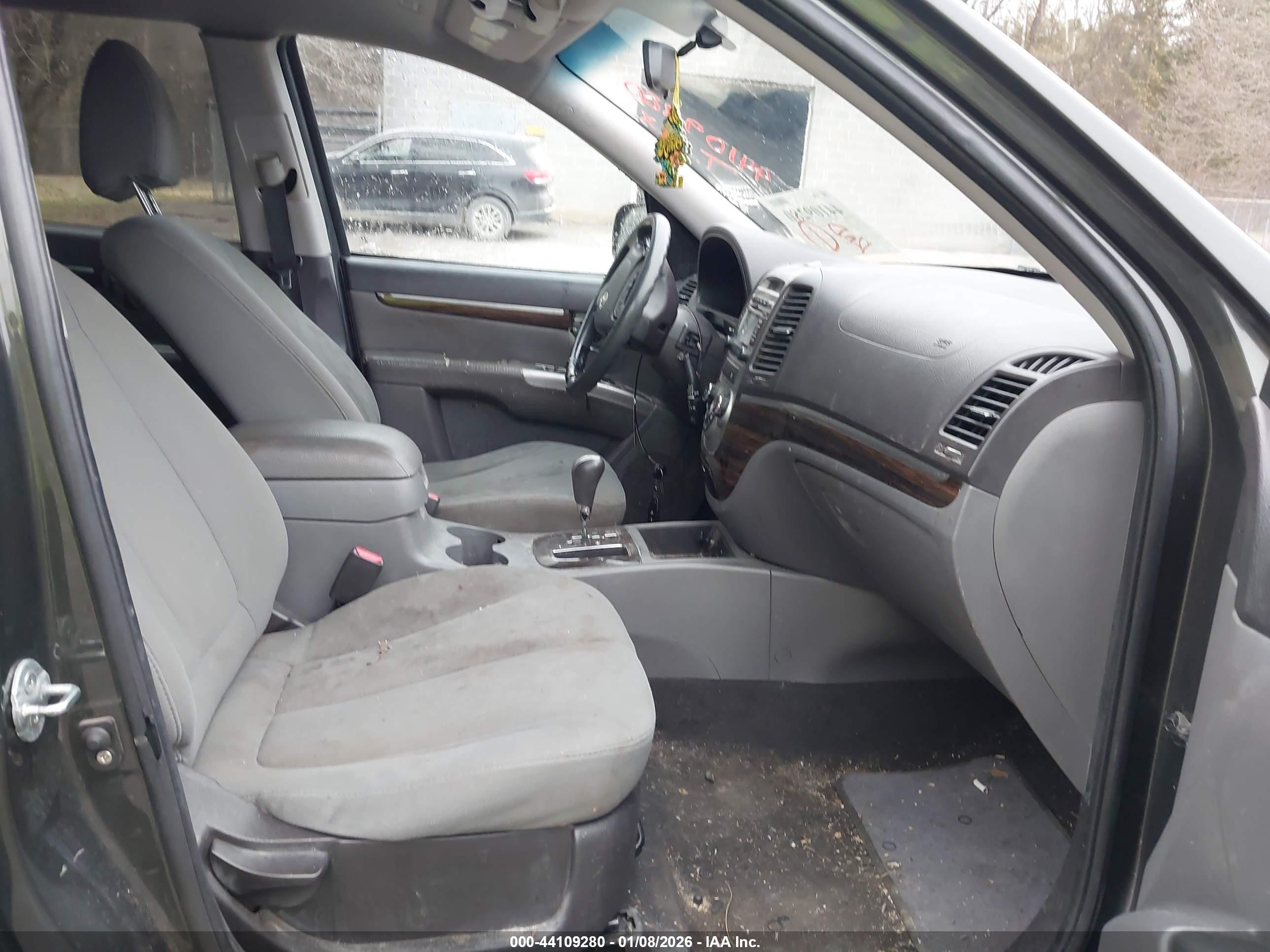 HYUNDAI SANTA image 5