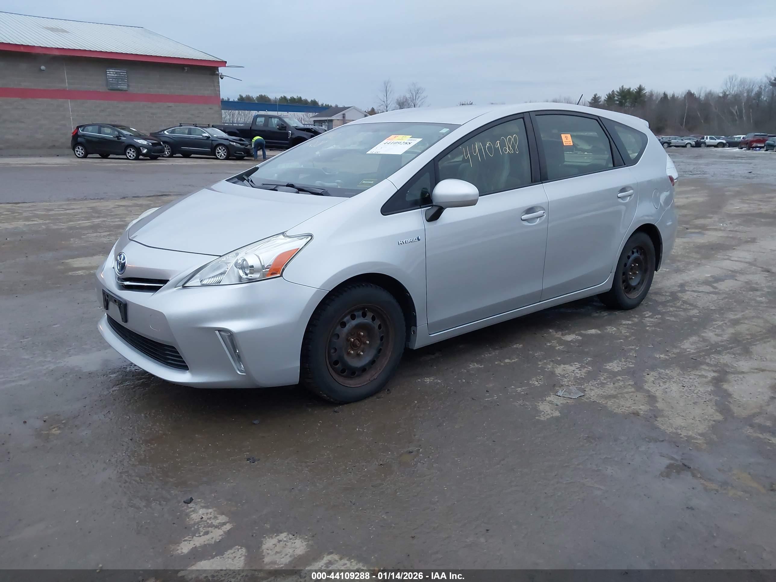 TOYOTA PRIUS image 2