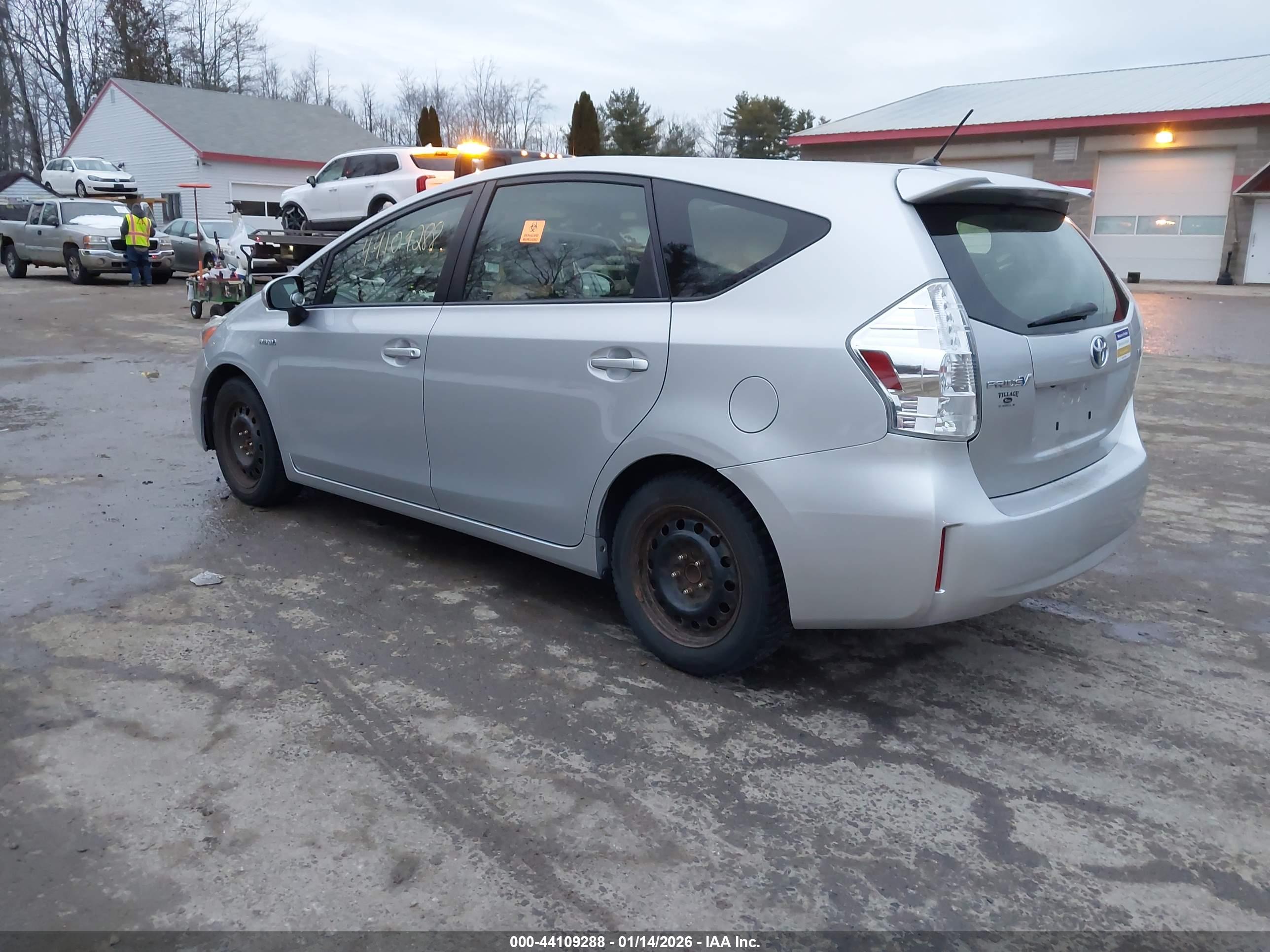 TOYOTA PRIUS image 3