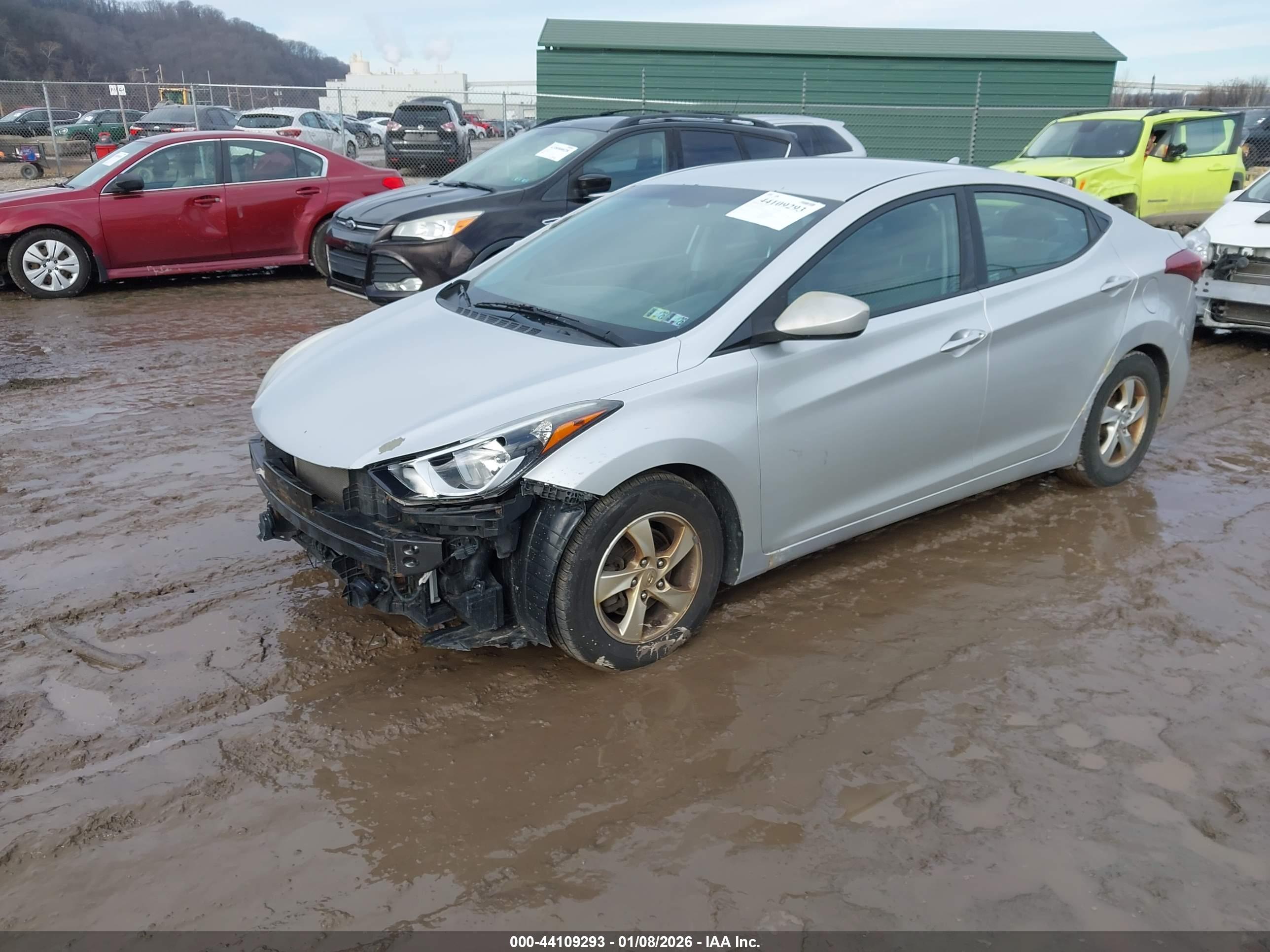 HYUNDAI ELANTRA image 2