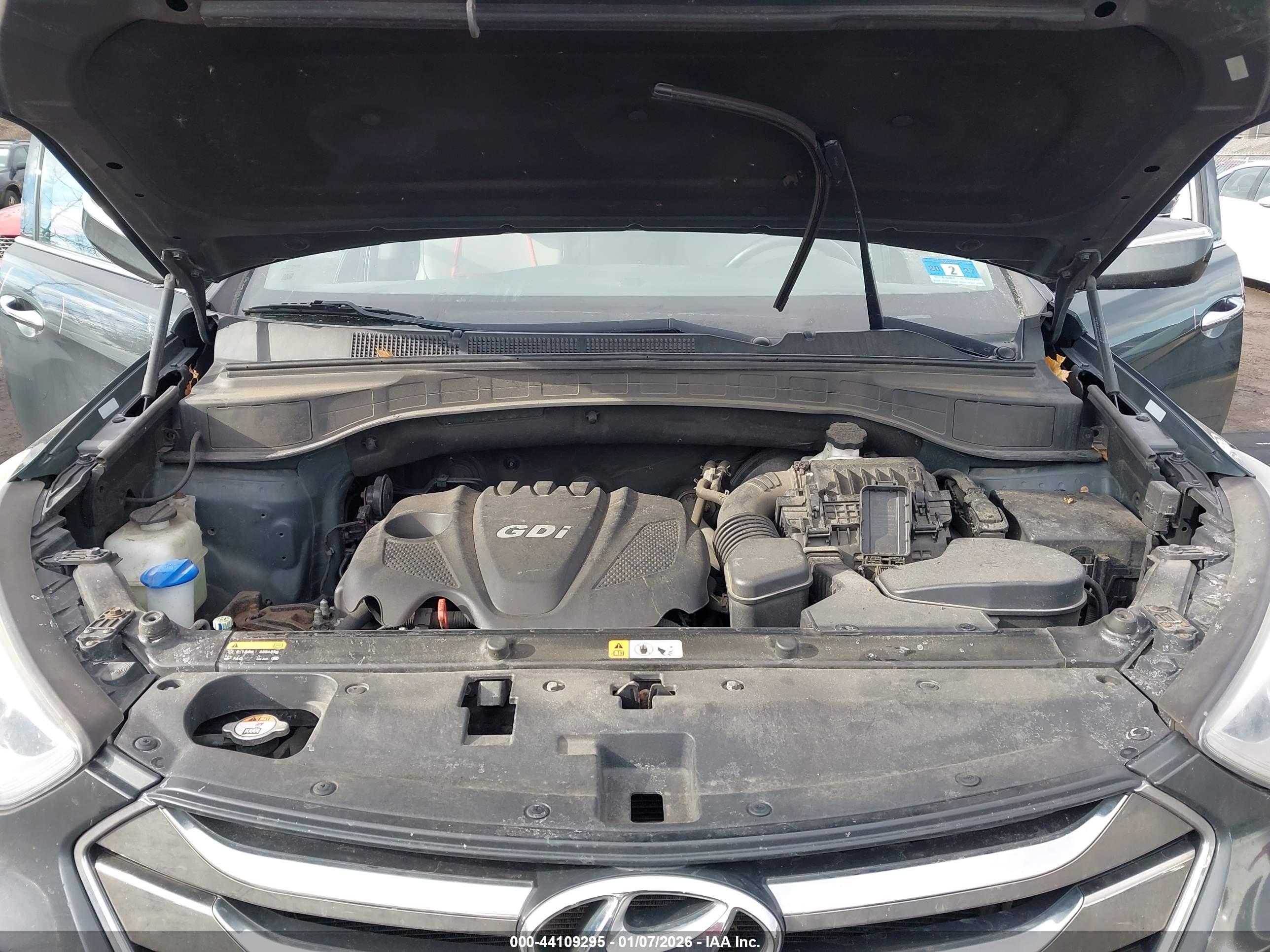 HYUNDAI SANTA image 10