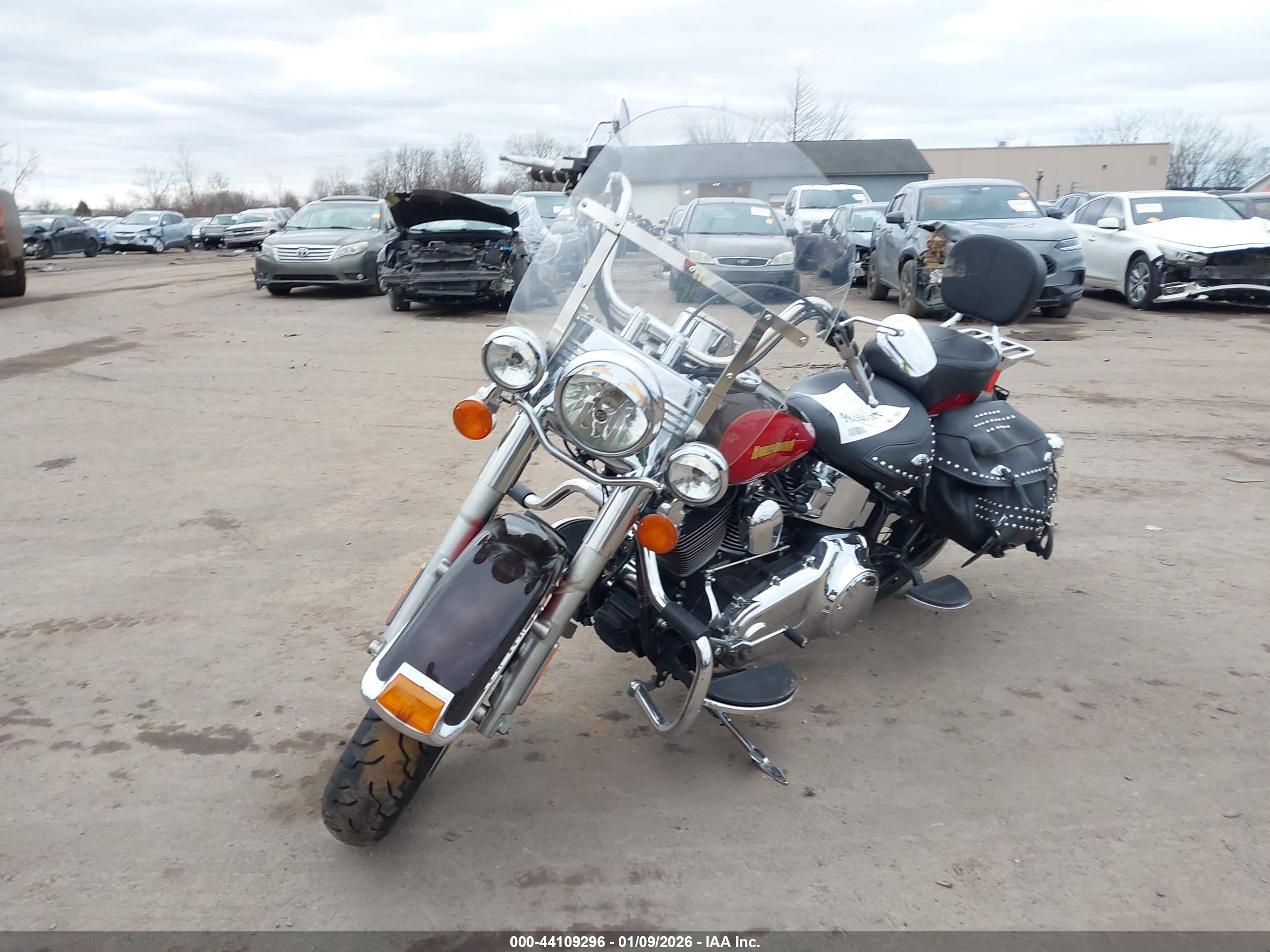 HARLEY-DAVIDSON FLSTC image 2