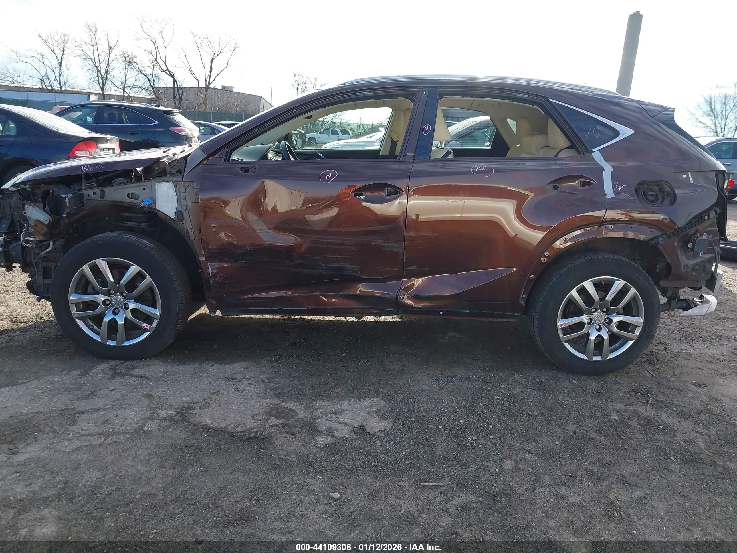 LEXUS NX image 6