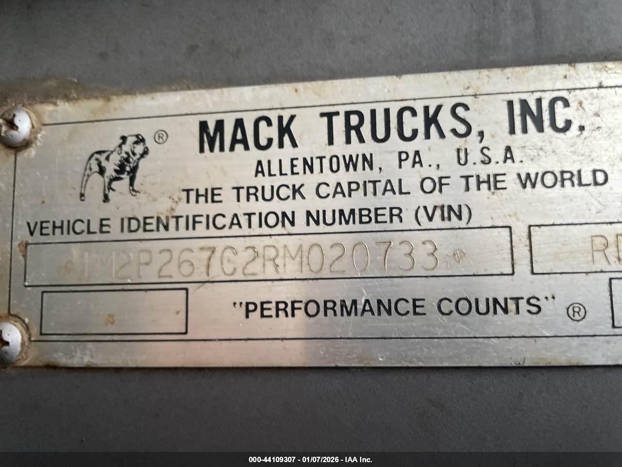 MACK 600 image 9