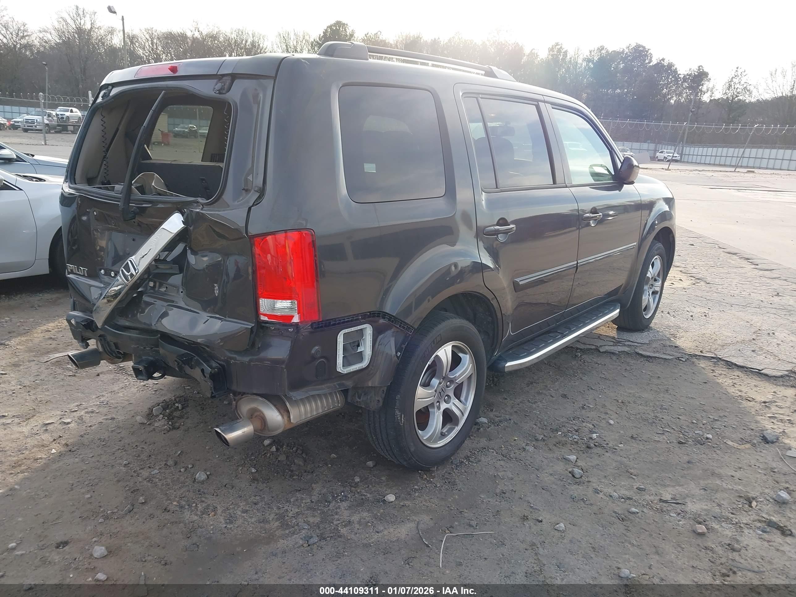 HONDA PILOT image 4