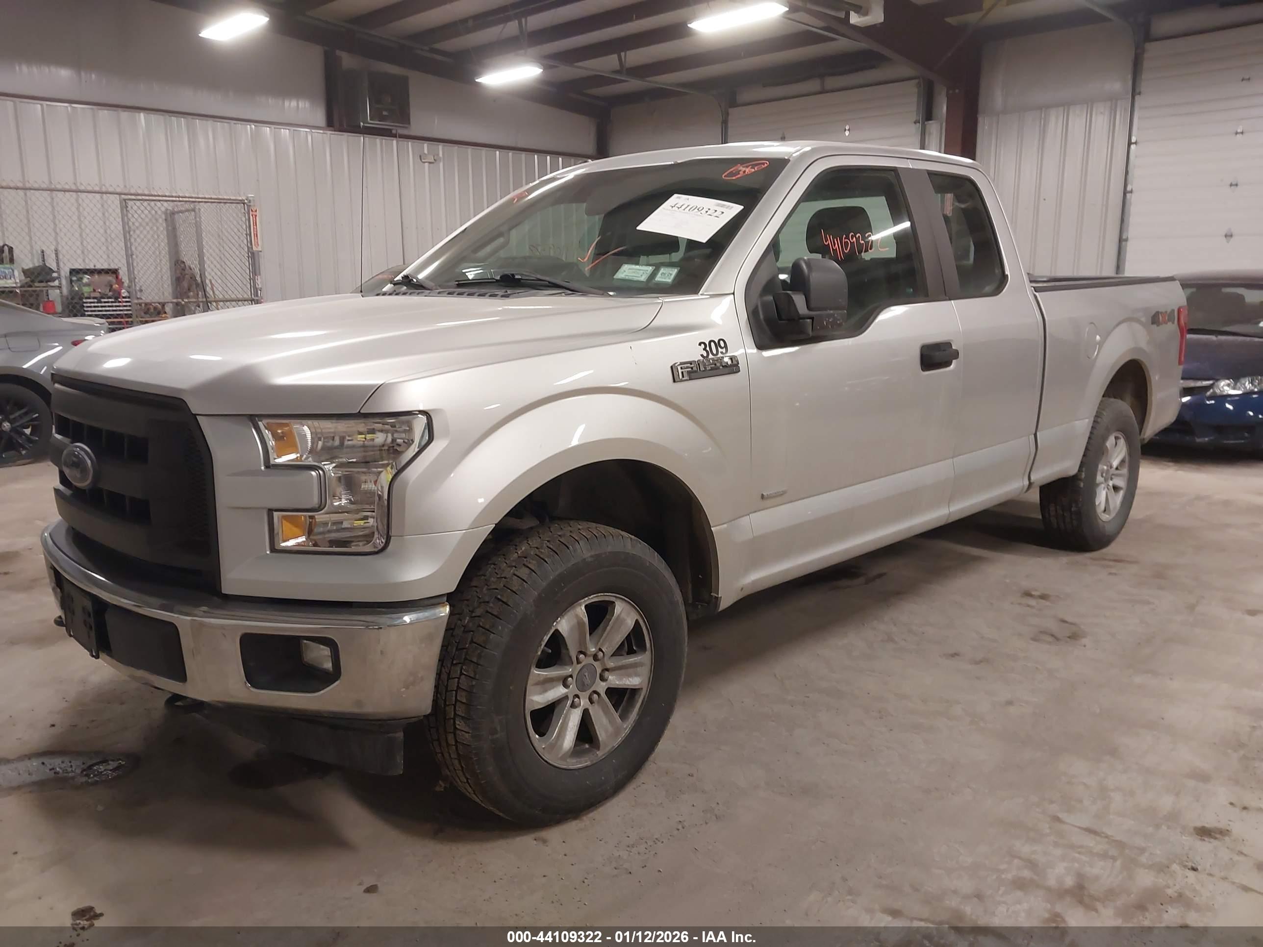 FORD F-150 image 2