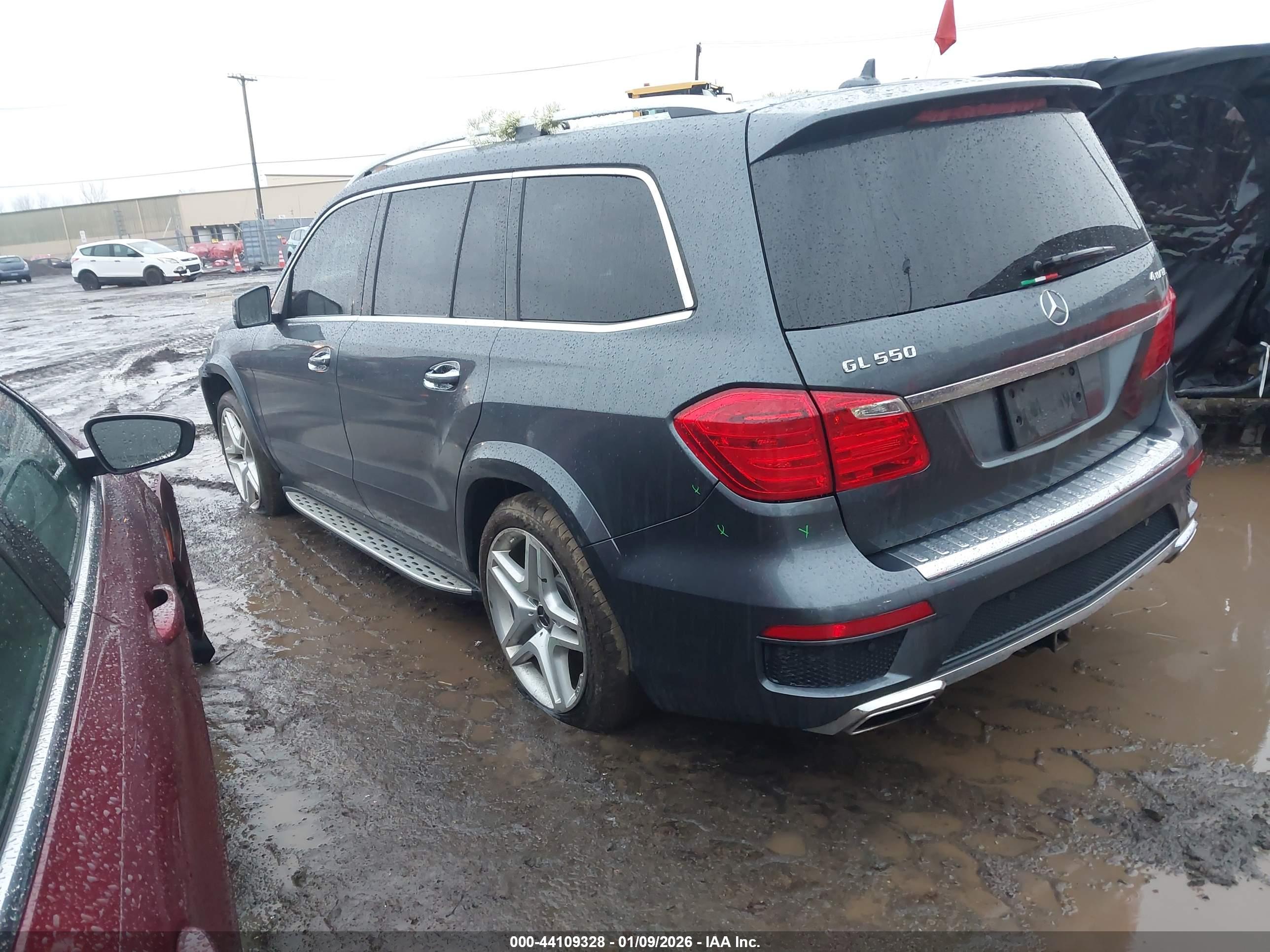 MERCEDES-BENZ GL image 3