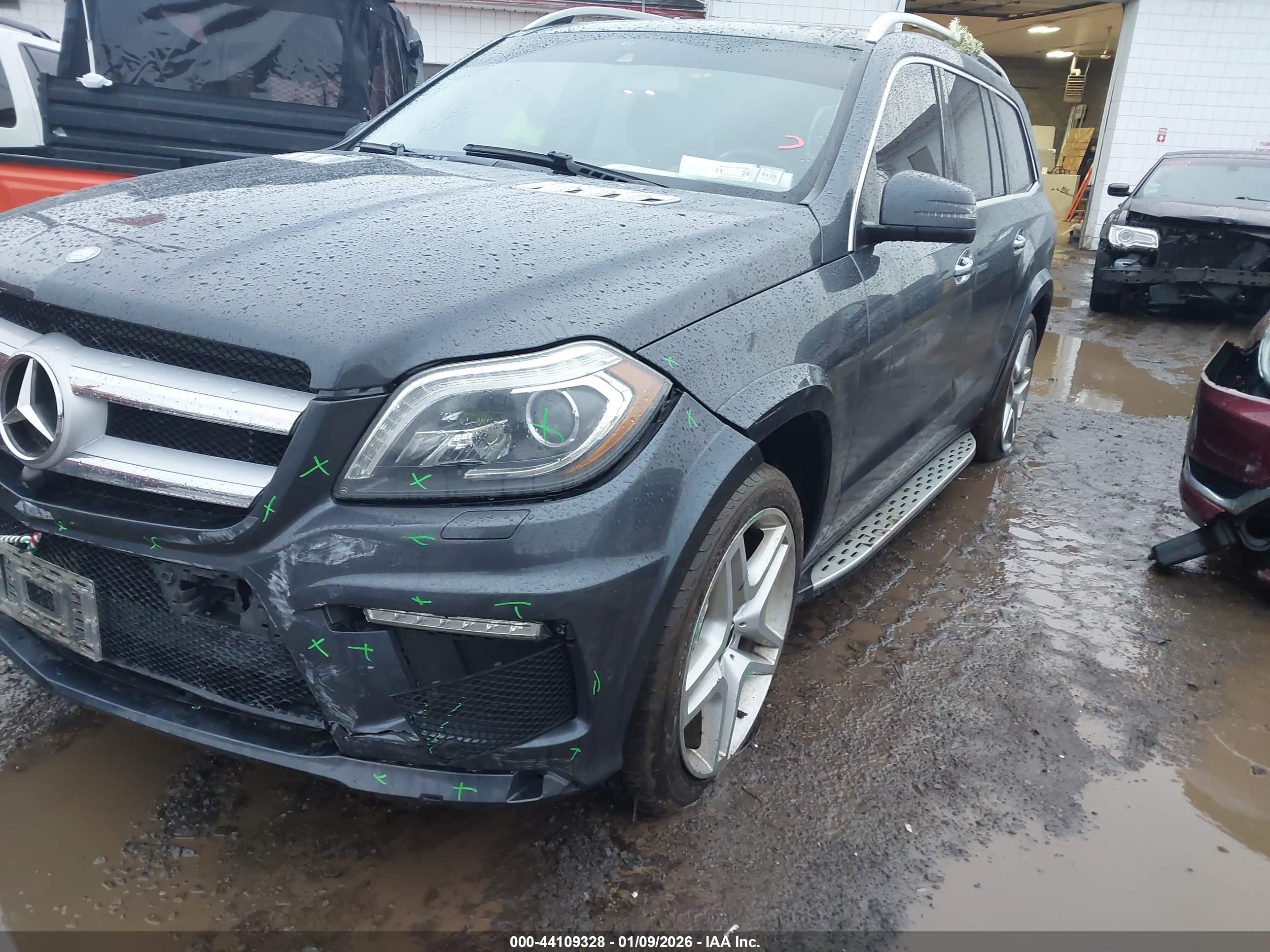 MERCEDES-BENZ GL image 6