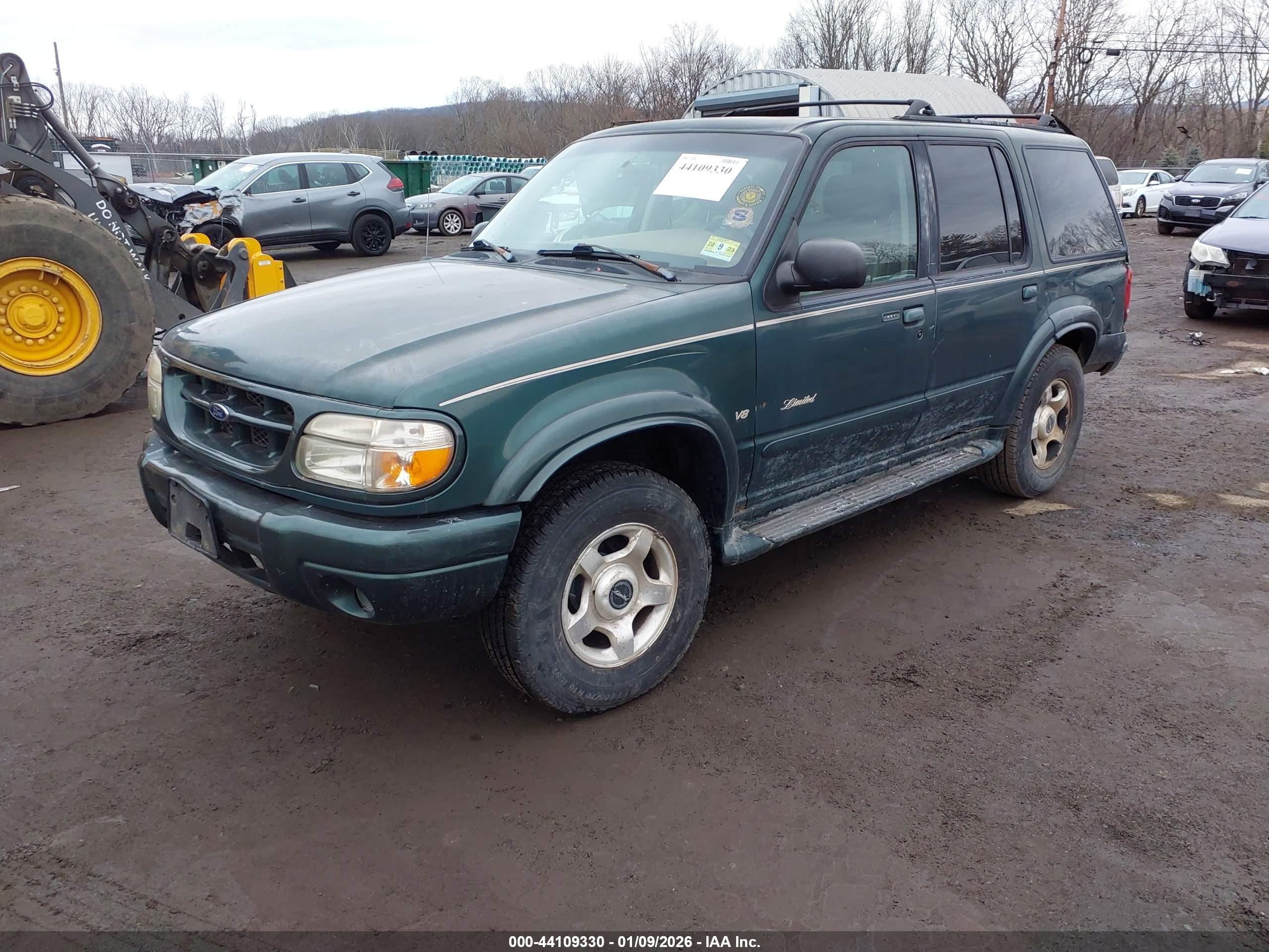 FORD EXPLORER image 2