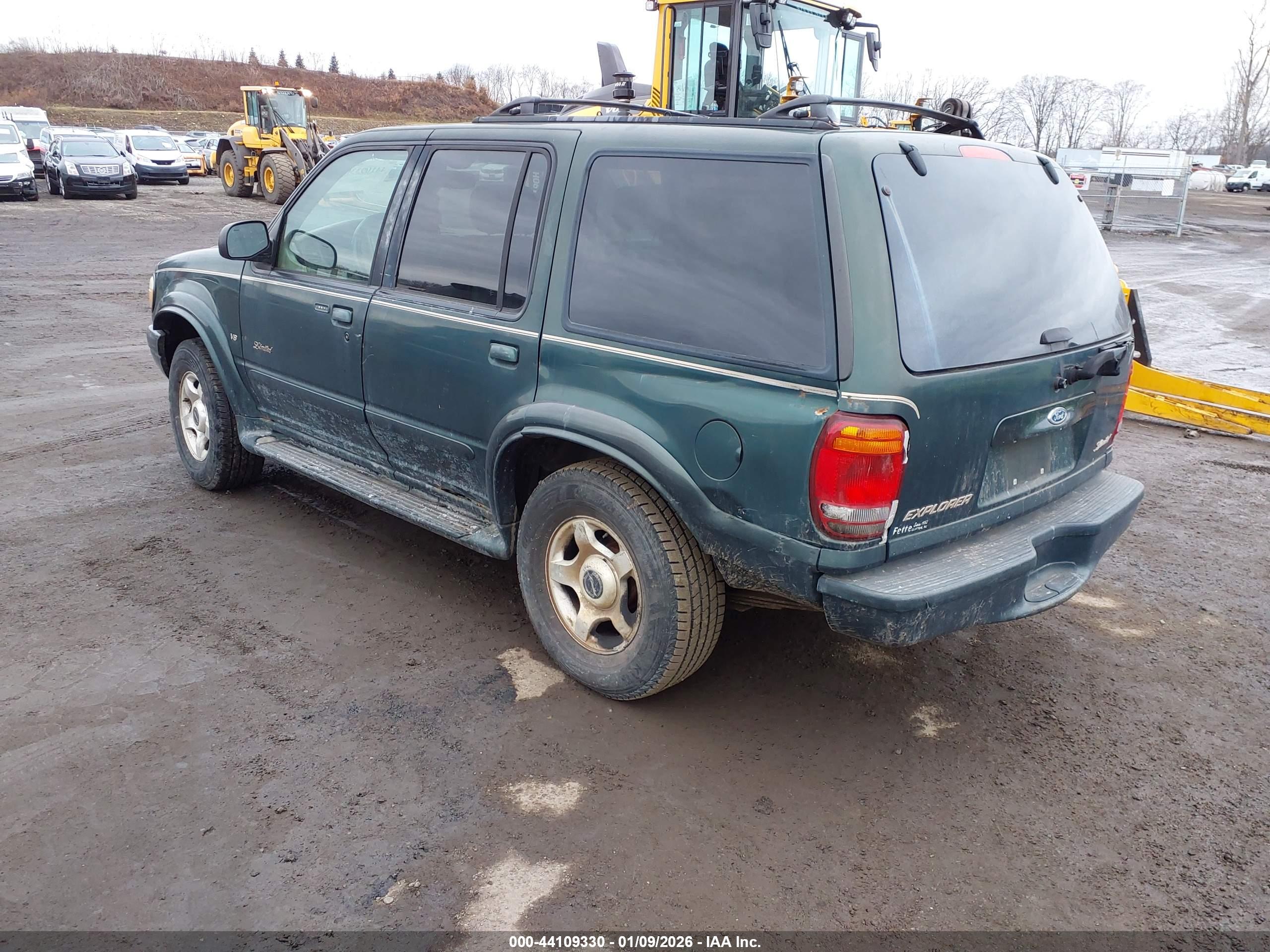 FORD EXPLORER image 3