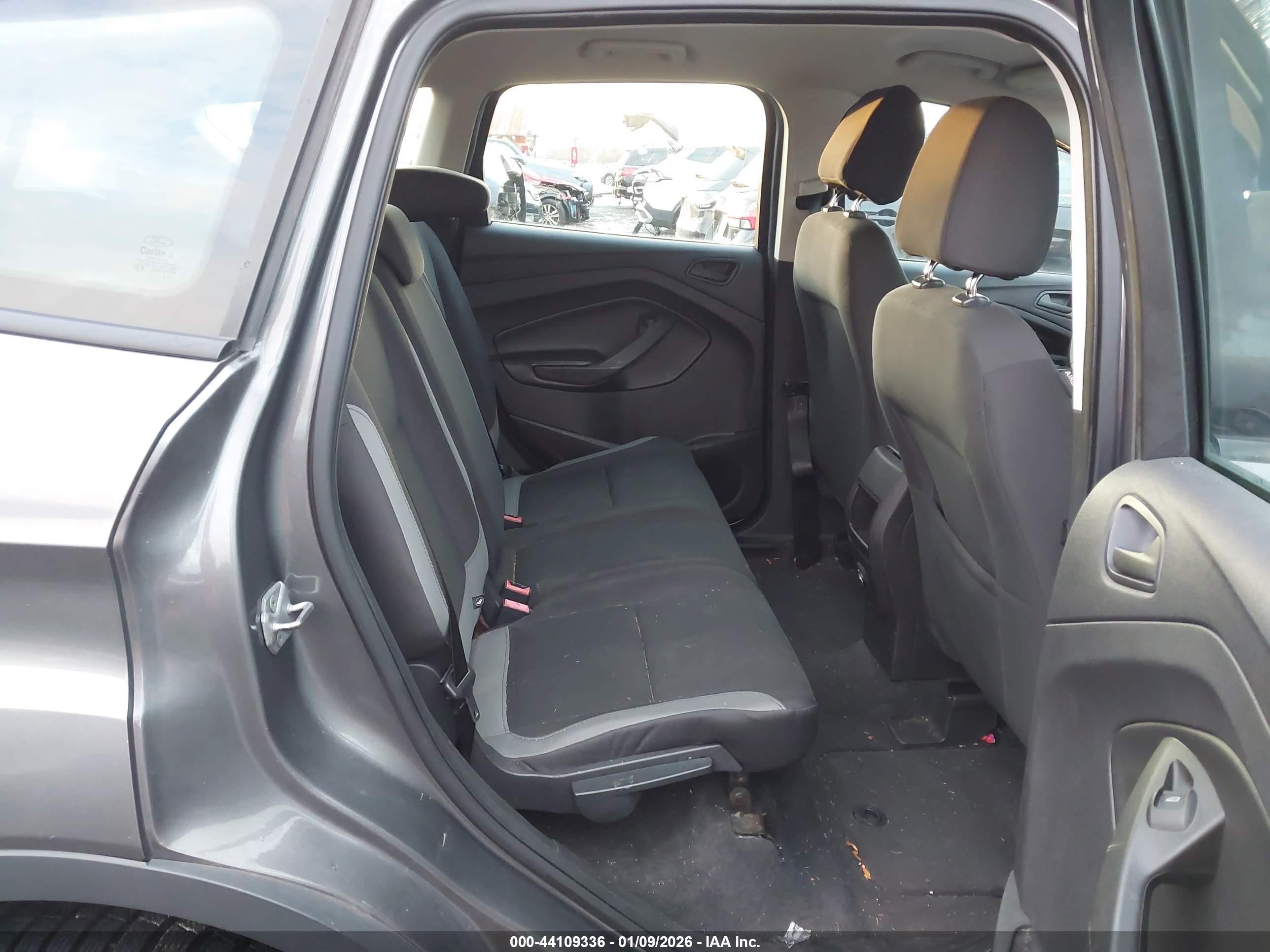 FORD ESCAPE image 8