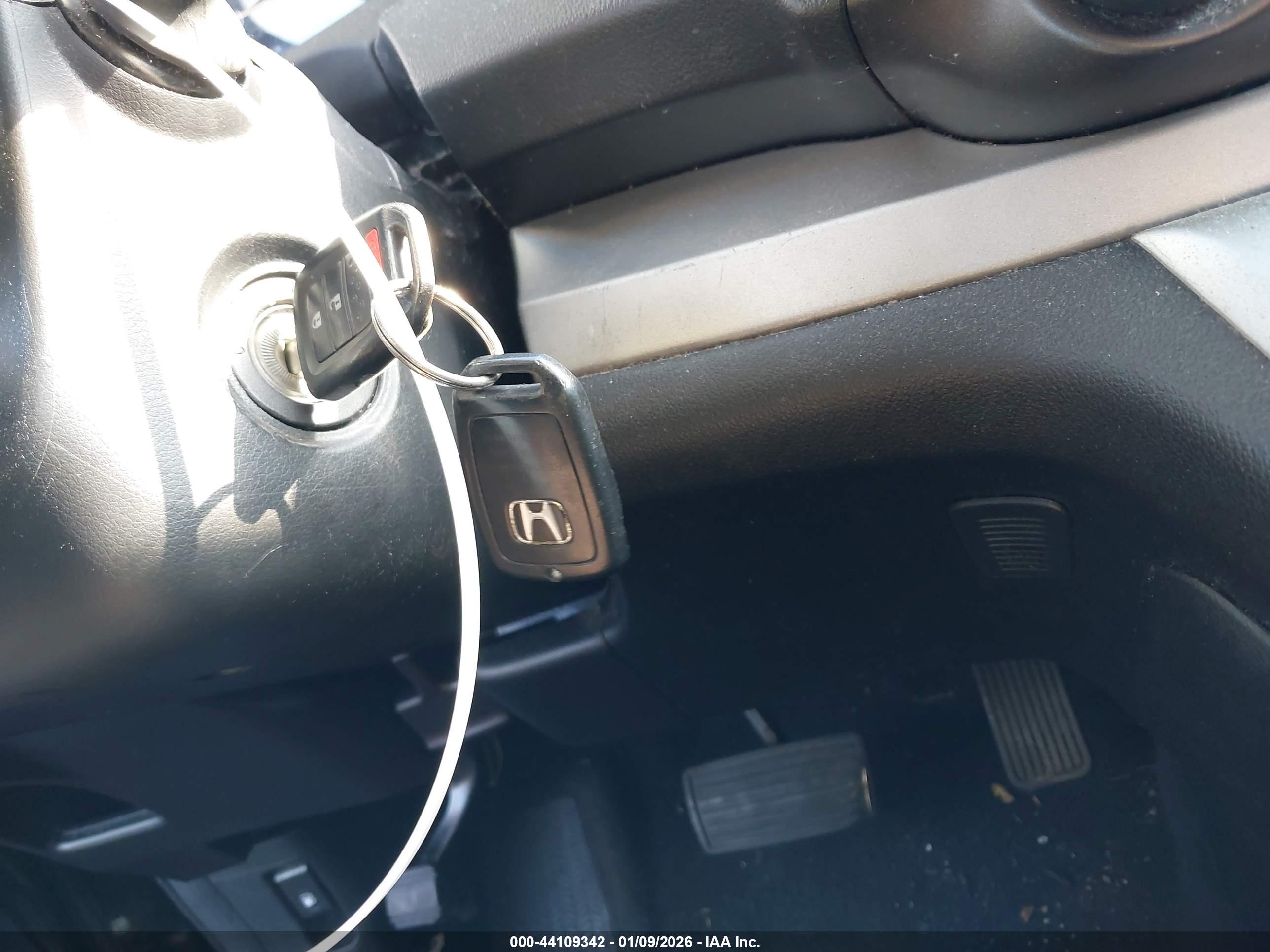HONDA CR-V image 11
