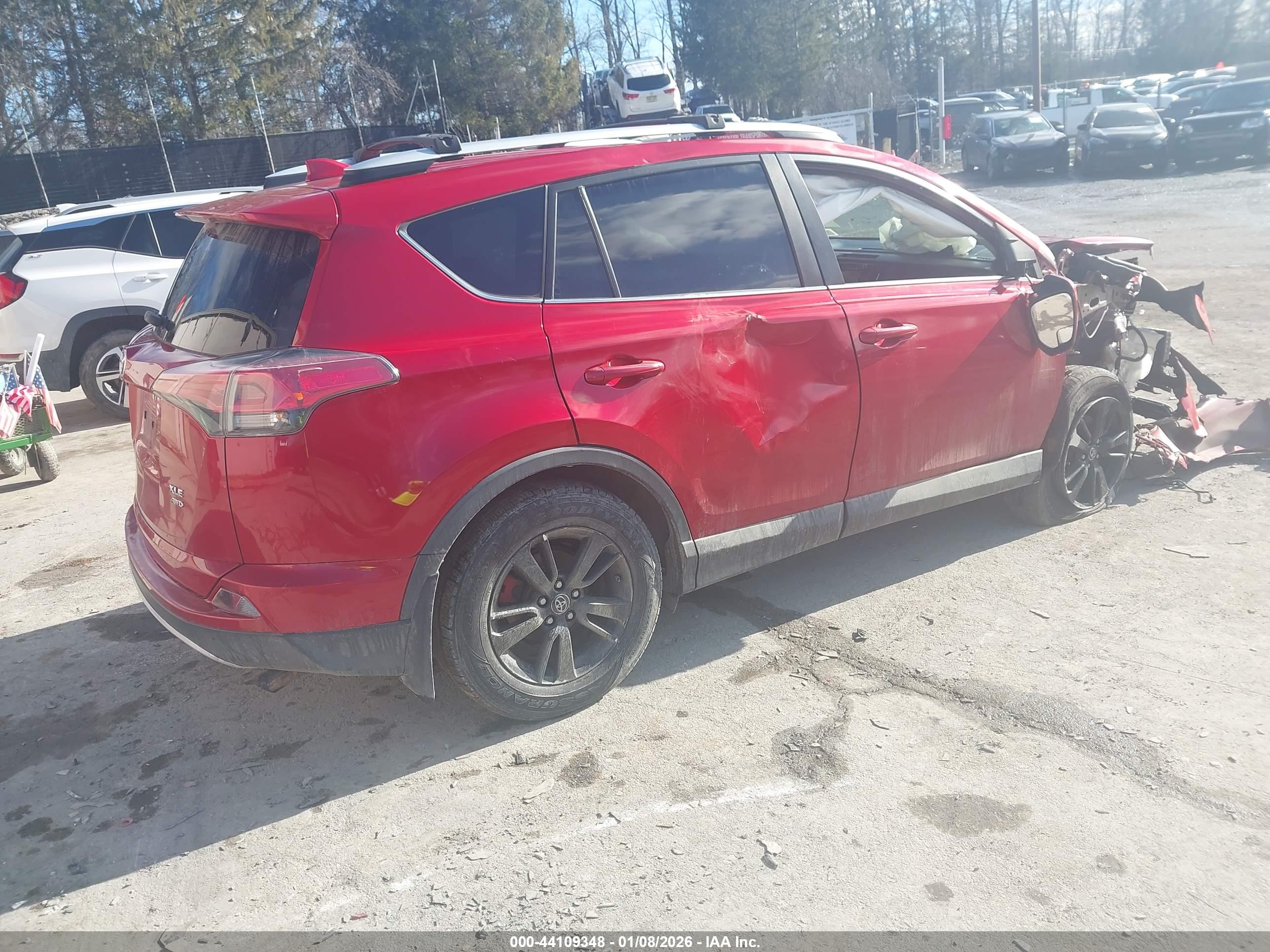 TOYOTA RAV4 image 4