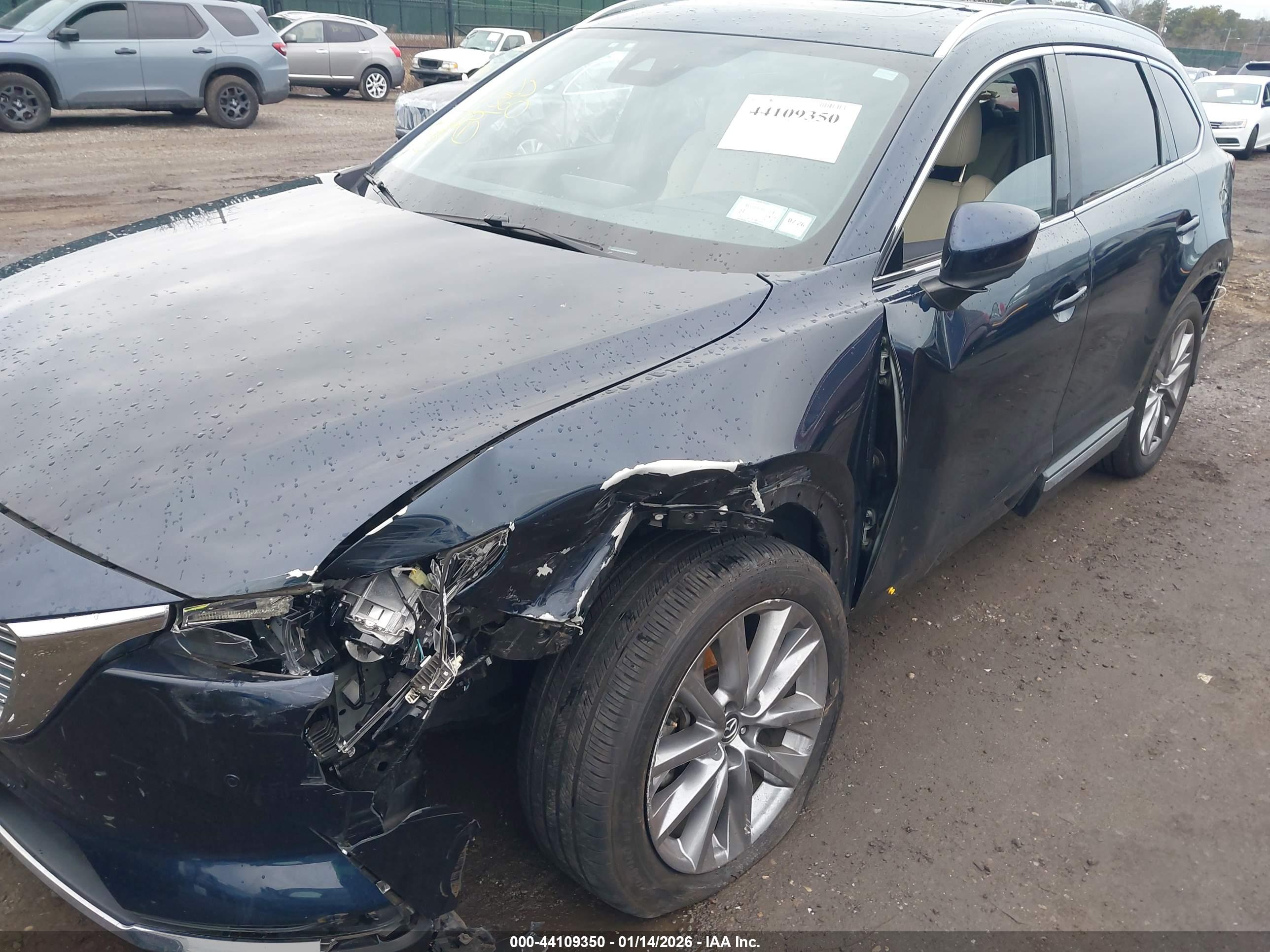 MAZDA CX-9 image 6