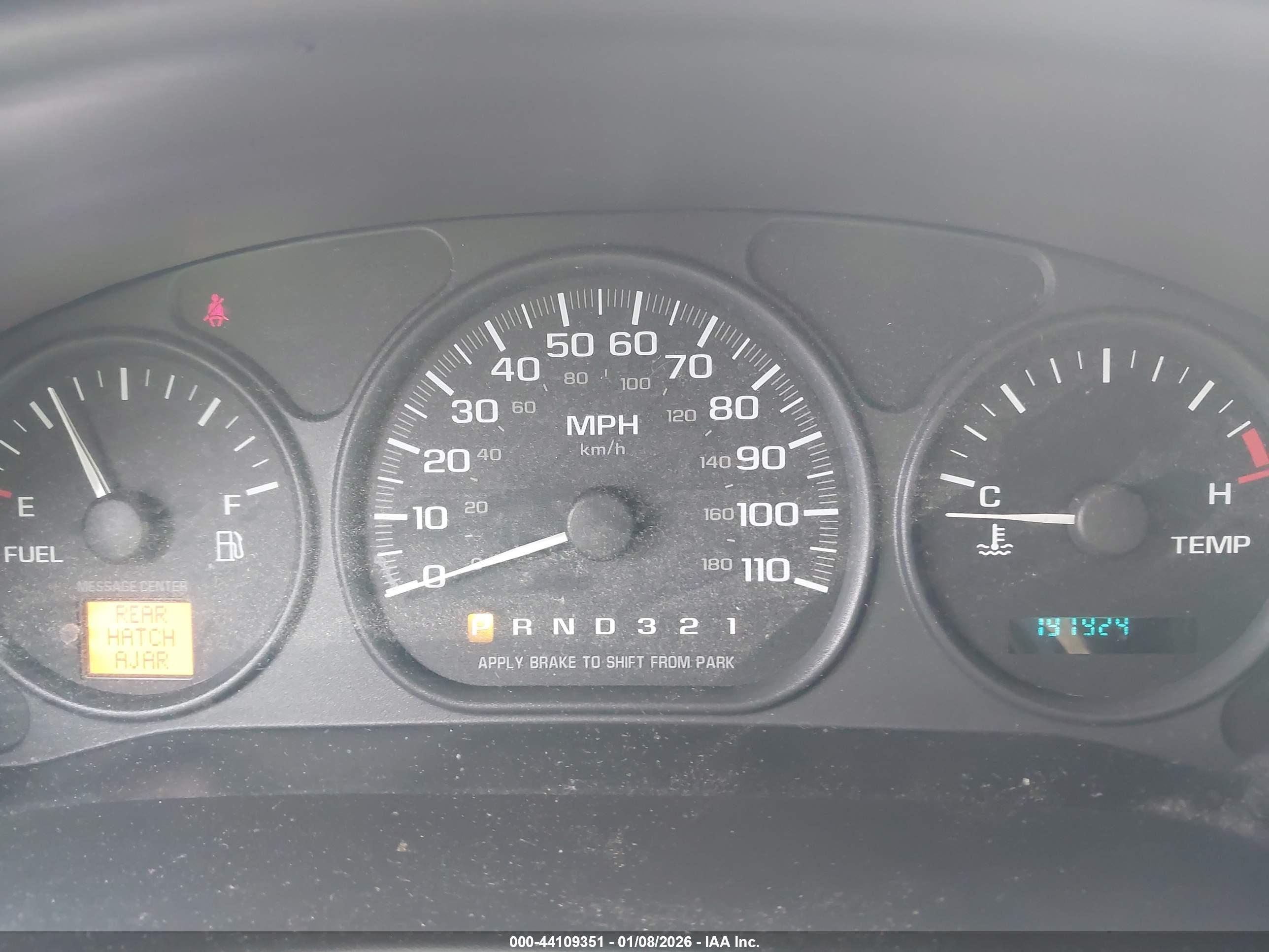 CHEVROLET VENTURE image 7