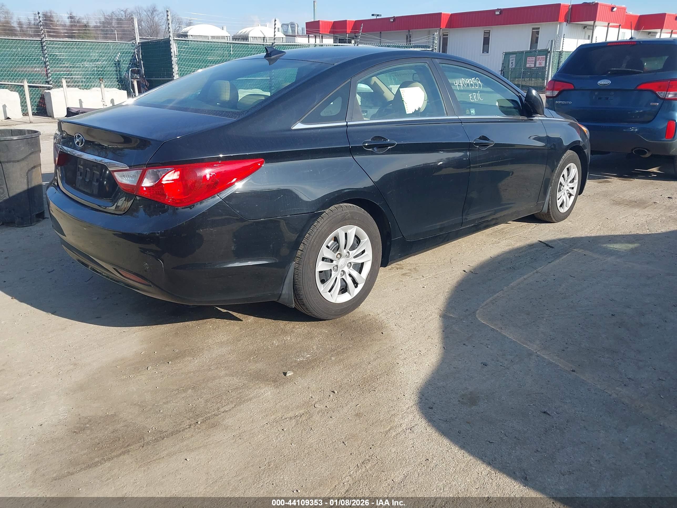 HYUNDAI SONATA image 4