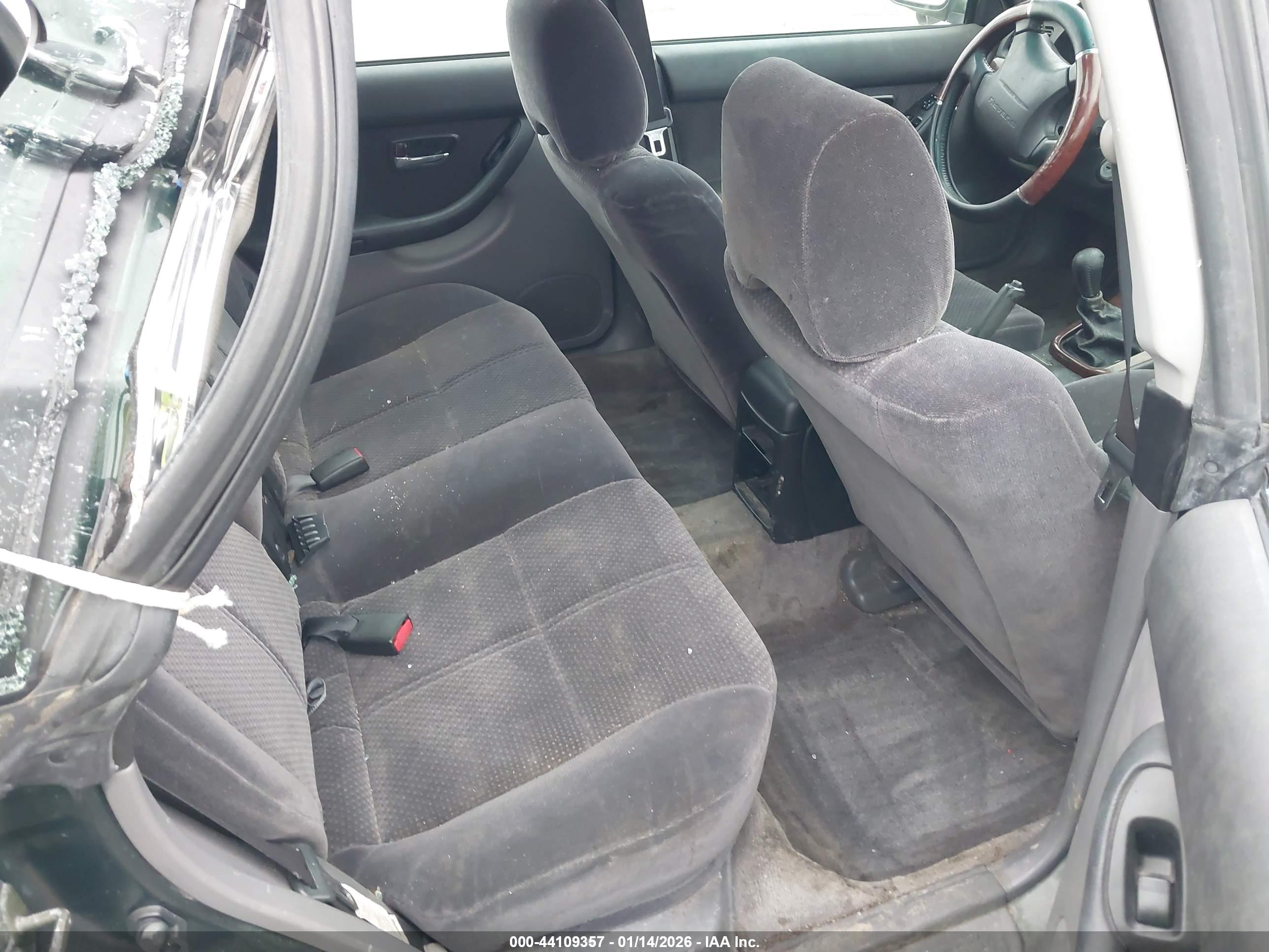 SUBARU LEGACY image 8