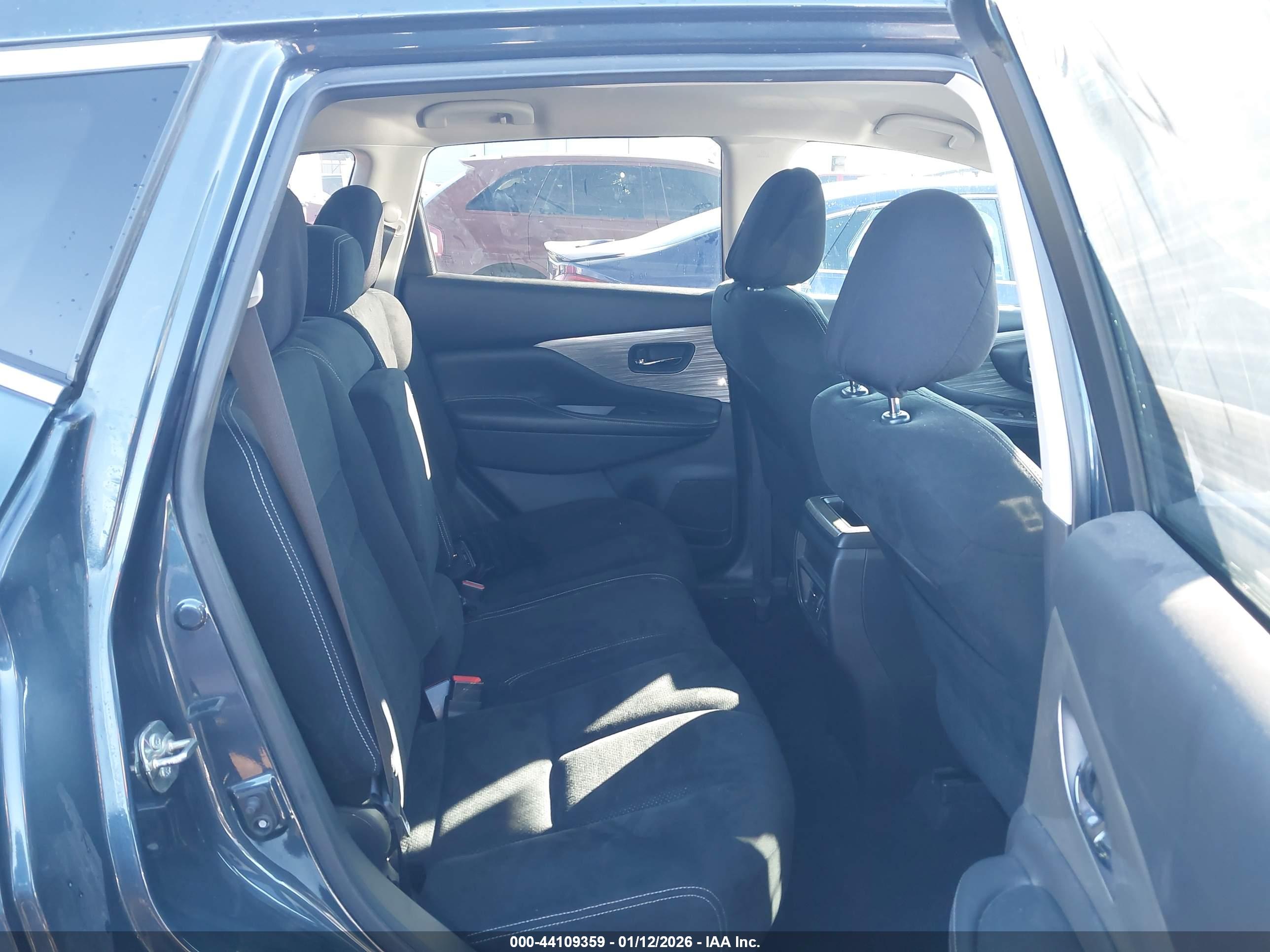 NISSAN MURANO image 8
