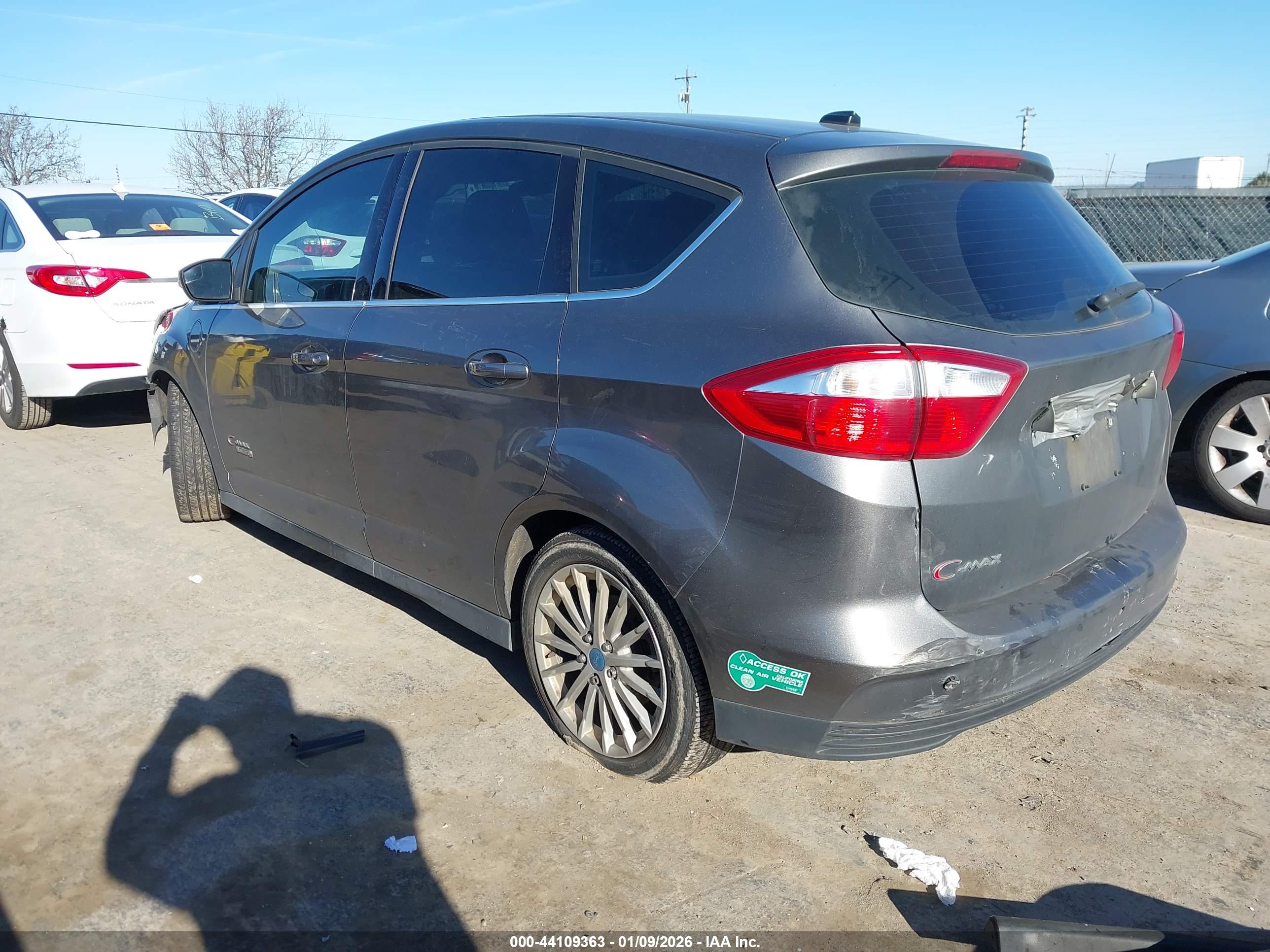 FORD C-MAX image 3