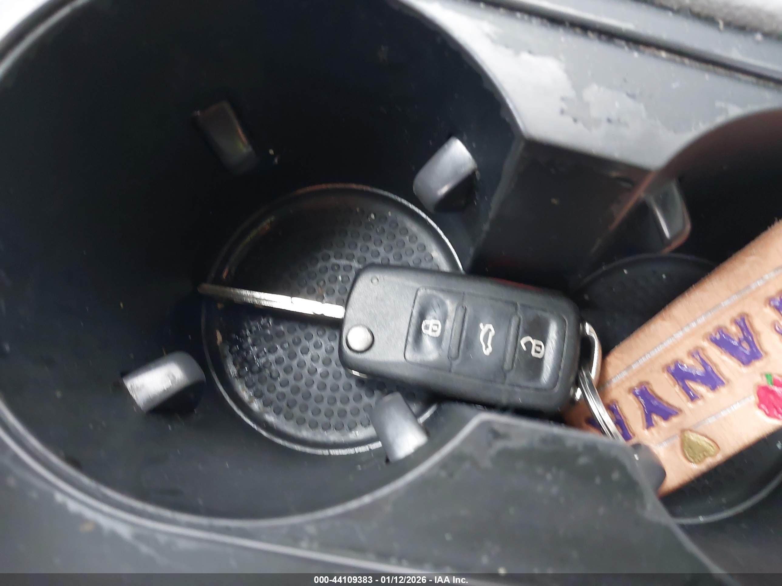 VOLKSWAGEN PASSAT image 11