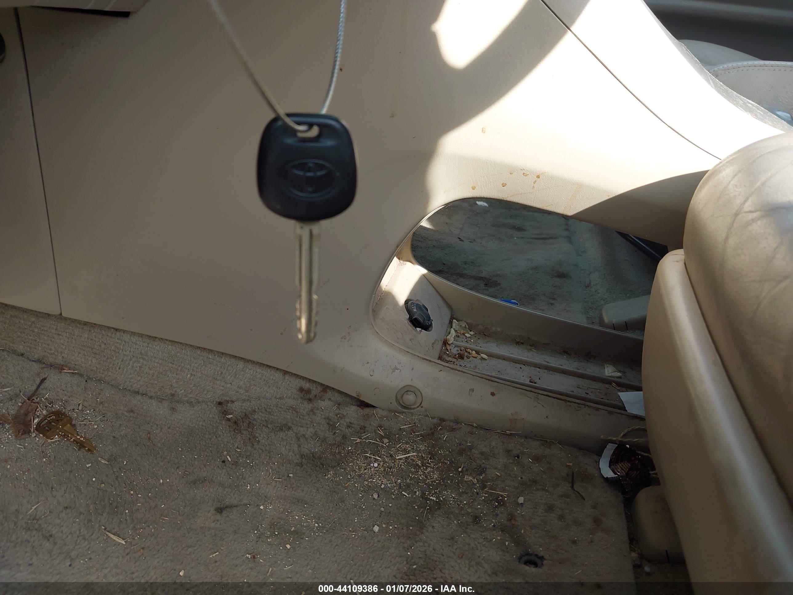 TOYOTA HIGHLANDER image 11