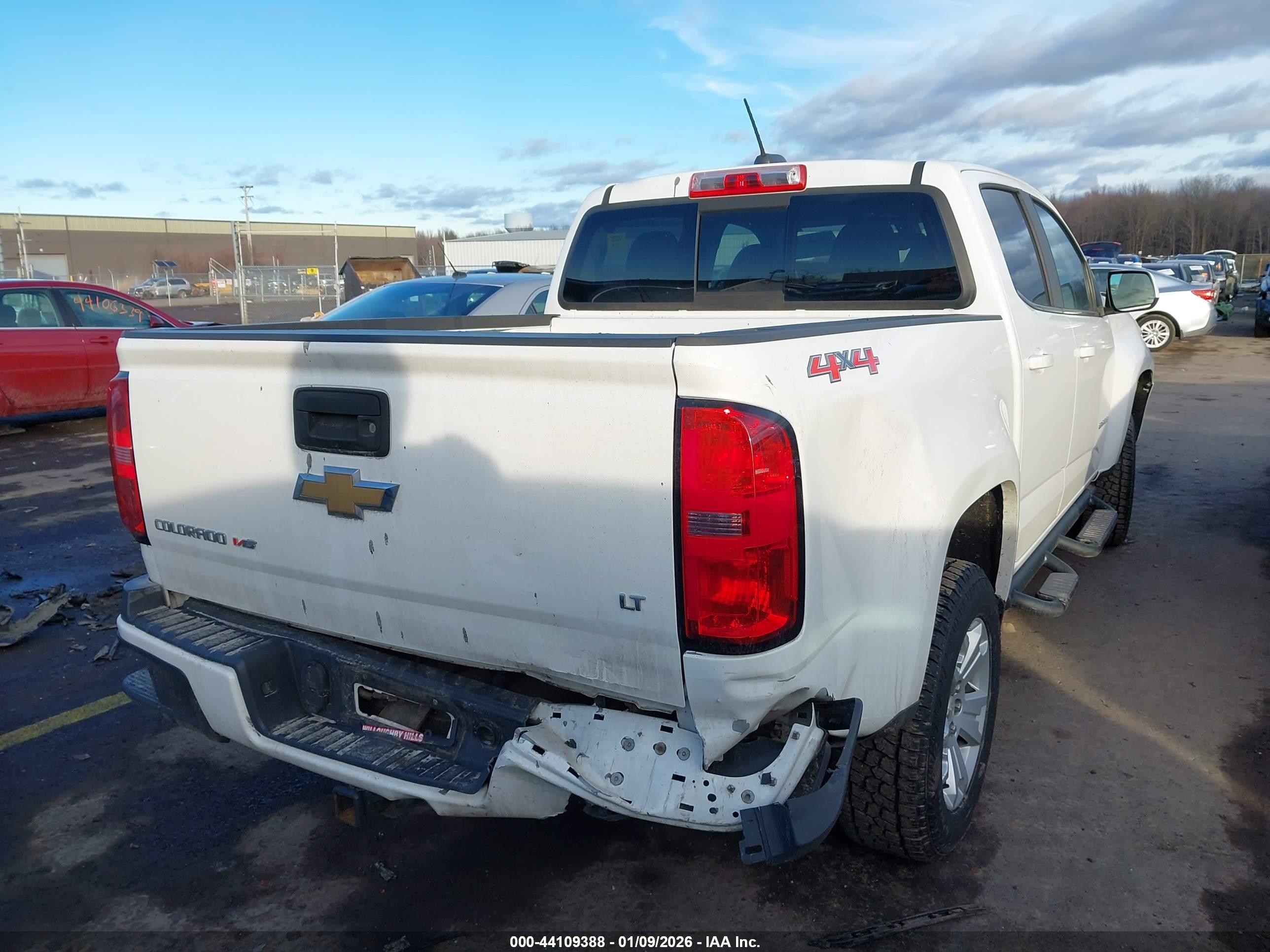 CHEVROLET COLORADO image 4