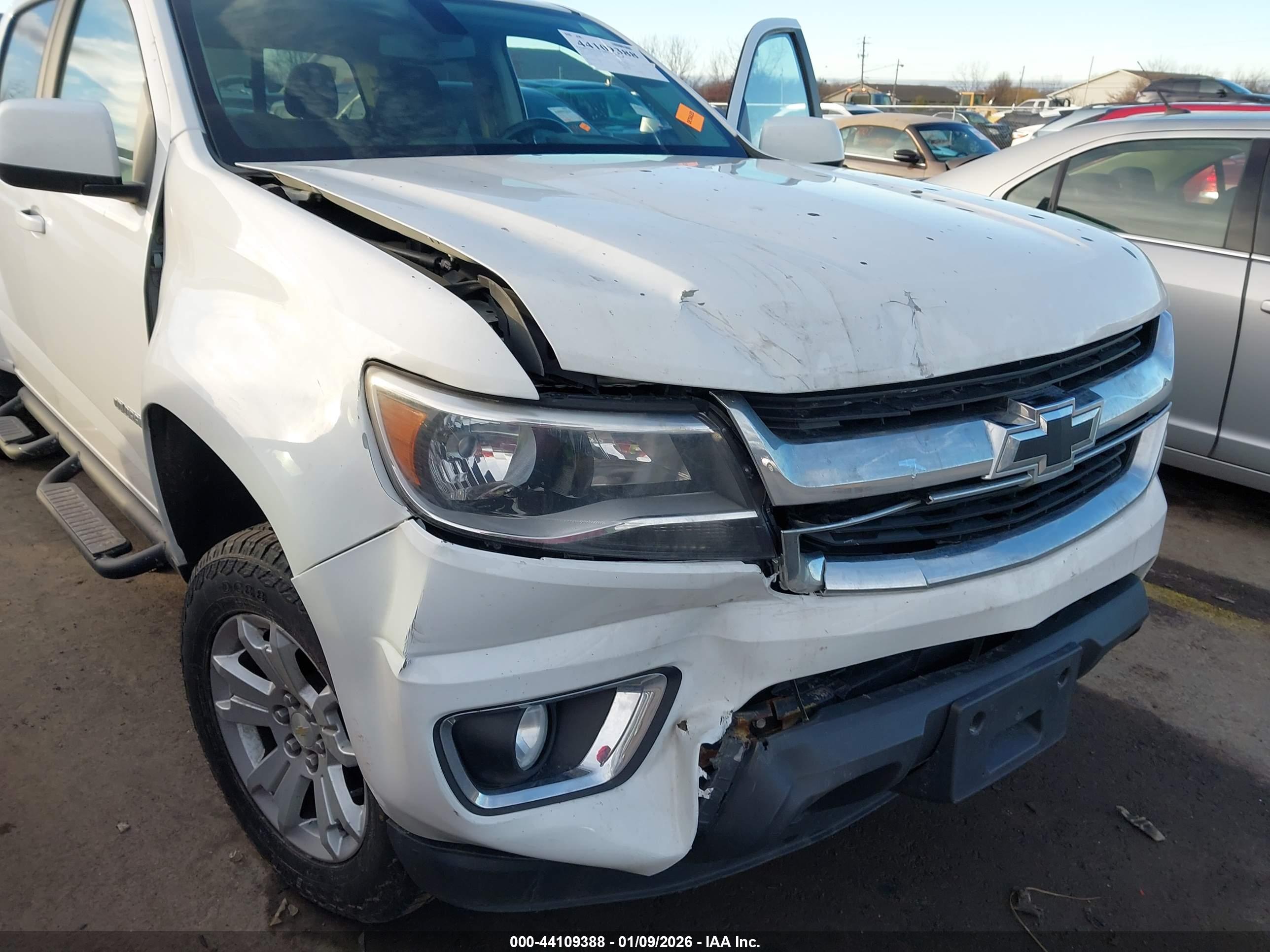 CHEVROLET COLORADO image 6