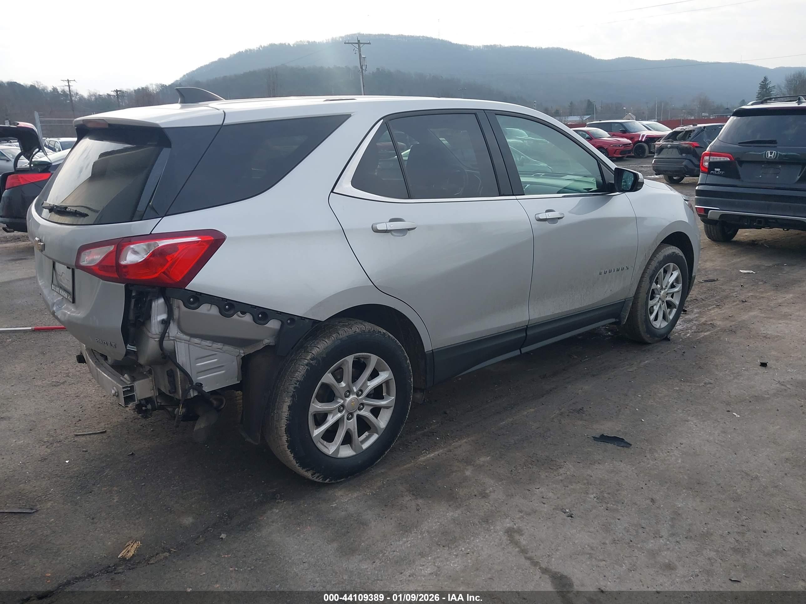 CHEVROLET EQUINOX image 4