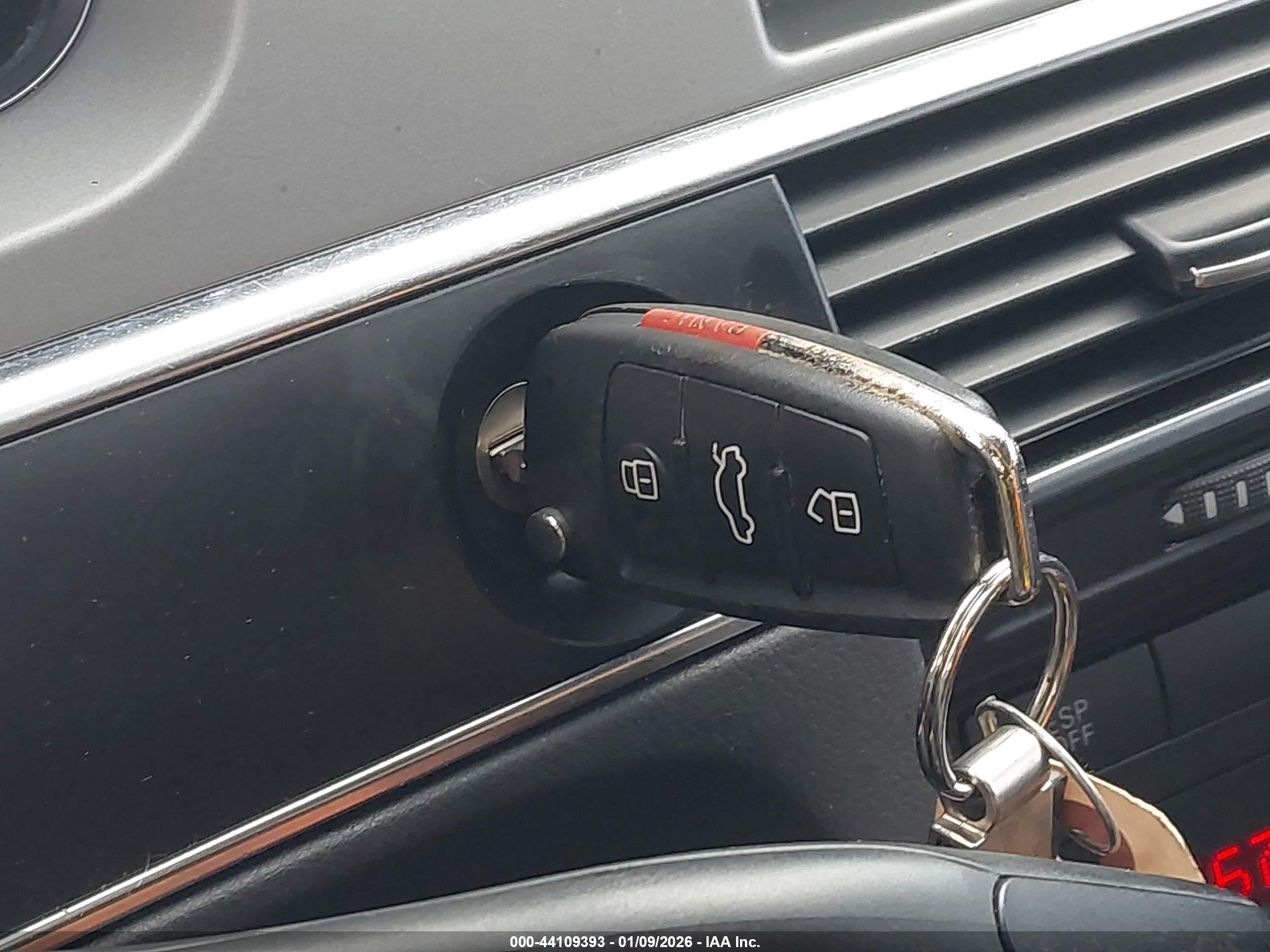 AUDI A6 image 11