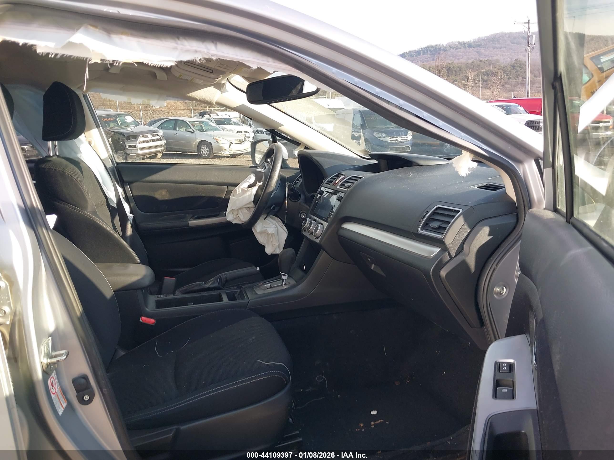 SUBARU XV image 5