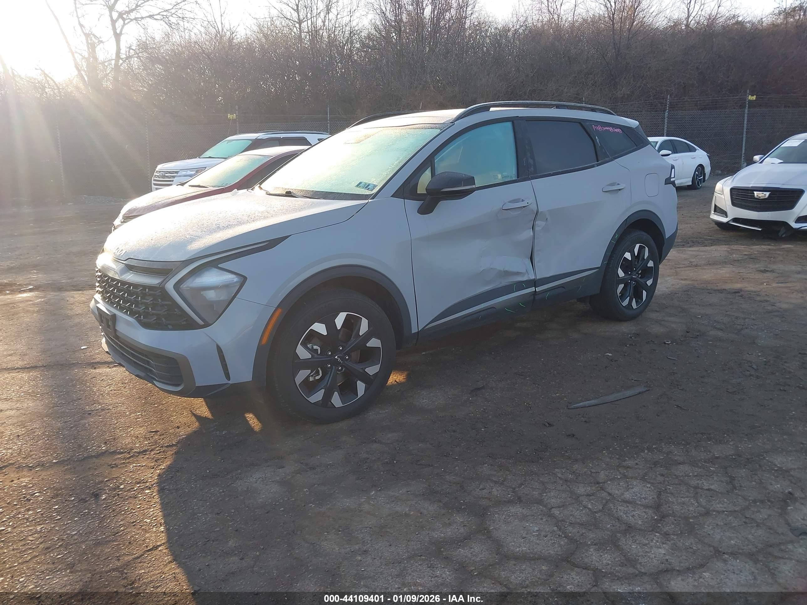 KIA SPORTAGE image 2