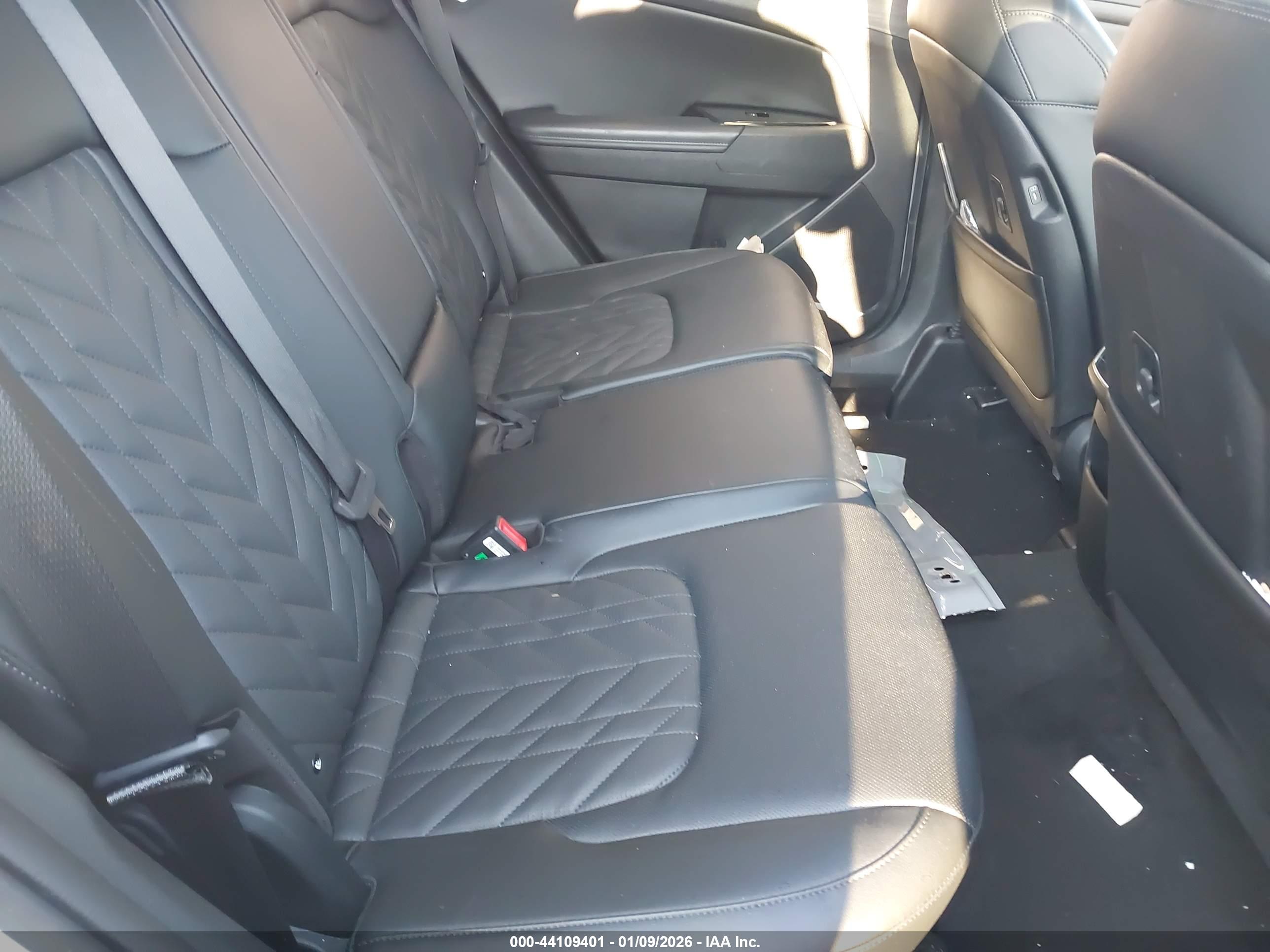 KIA SPORTAGE image 8