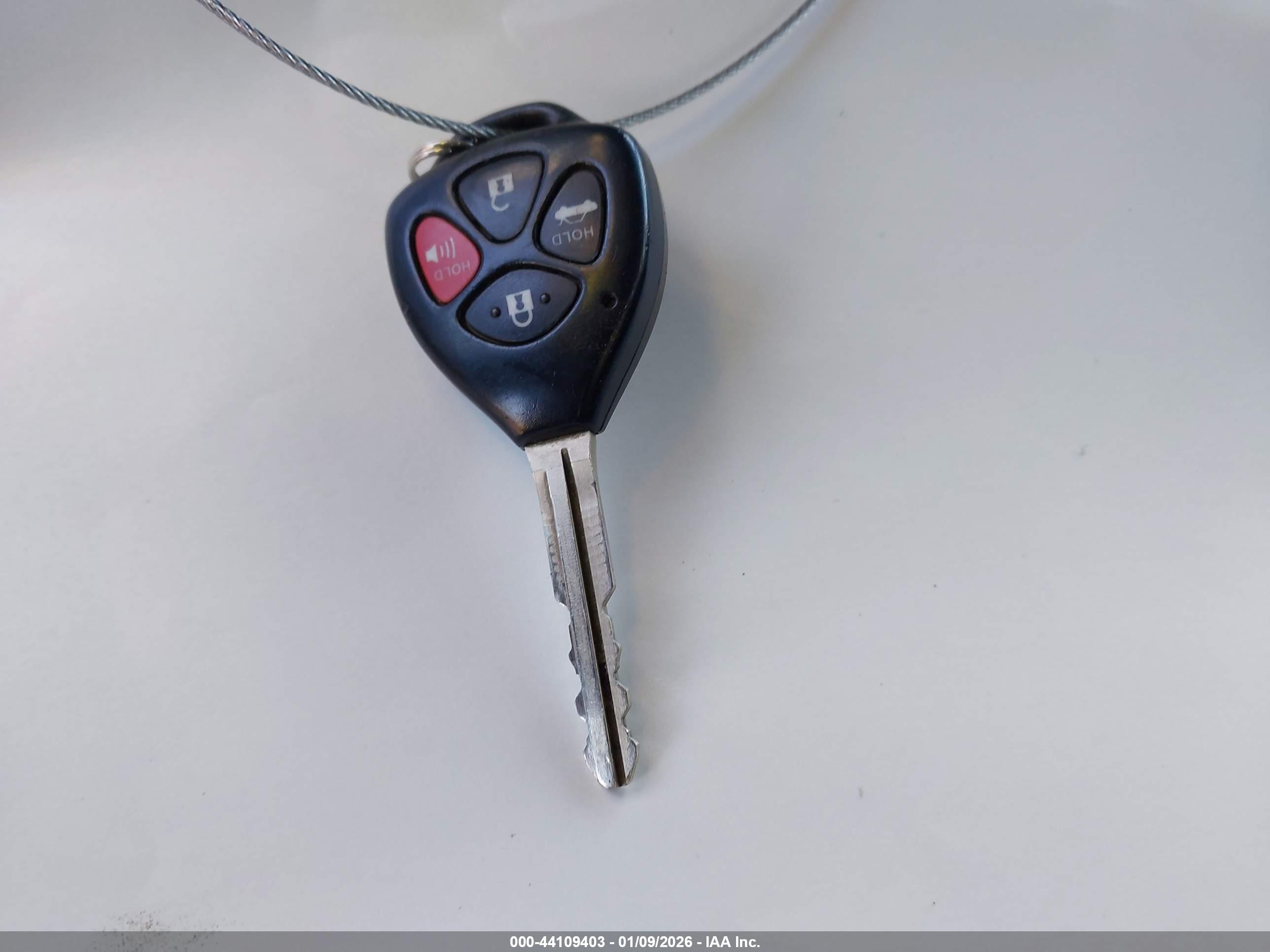 TOYOTA CAMRY image 11