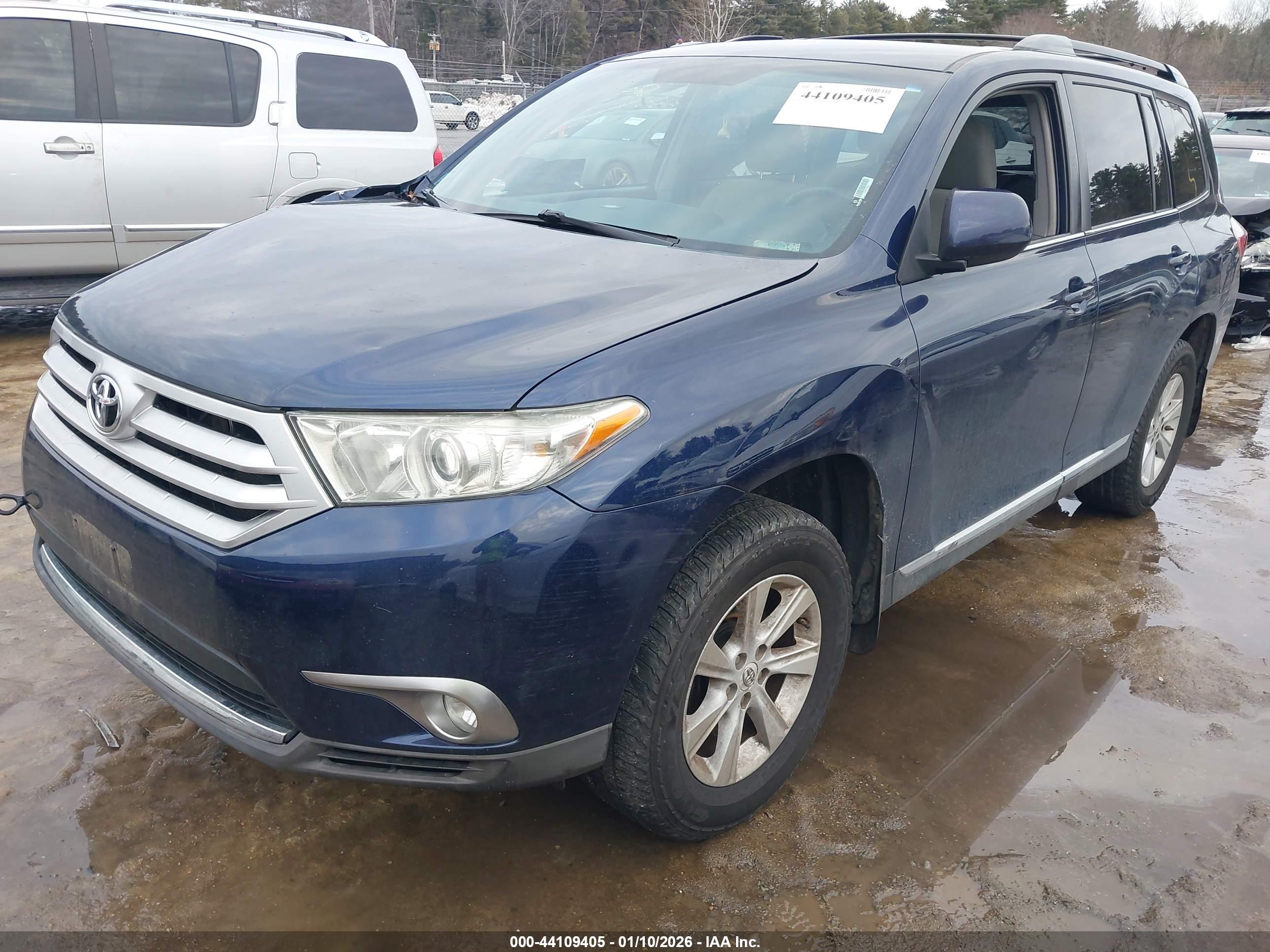 TOYOTA HIGHLANDER image 2