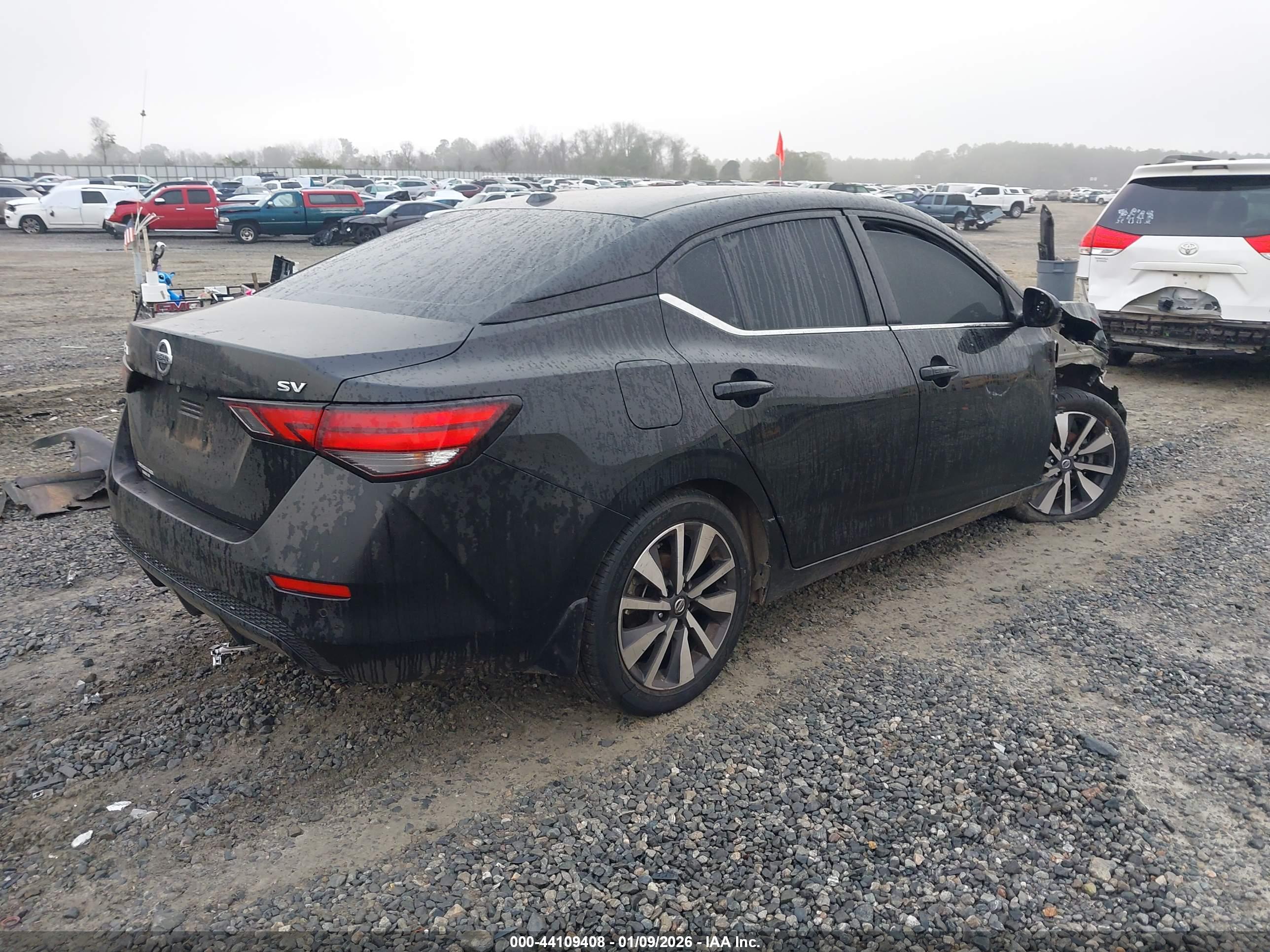 NISSAN SENTRA image 4