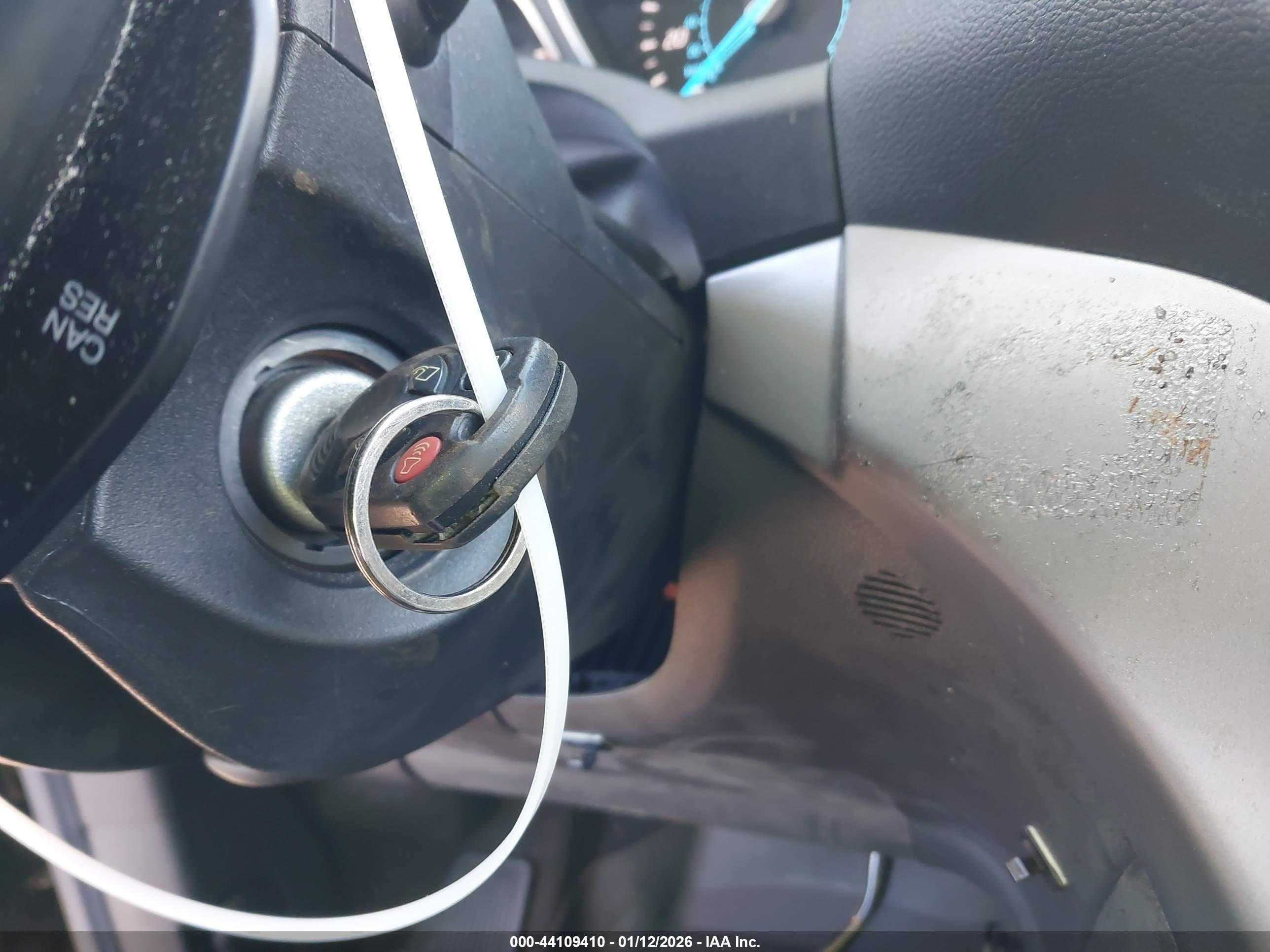 FORD ESCAPE image 11