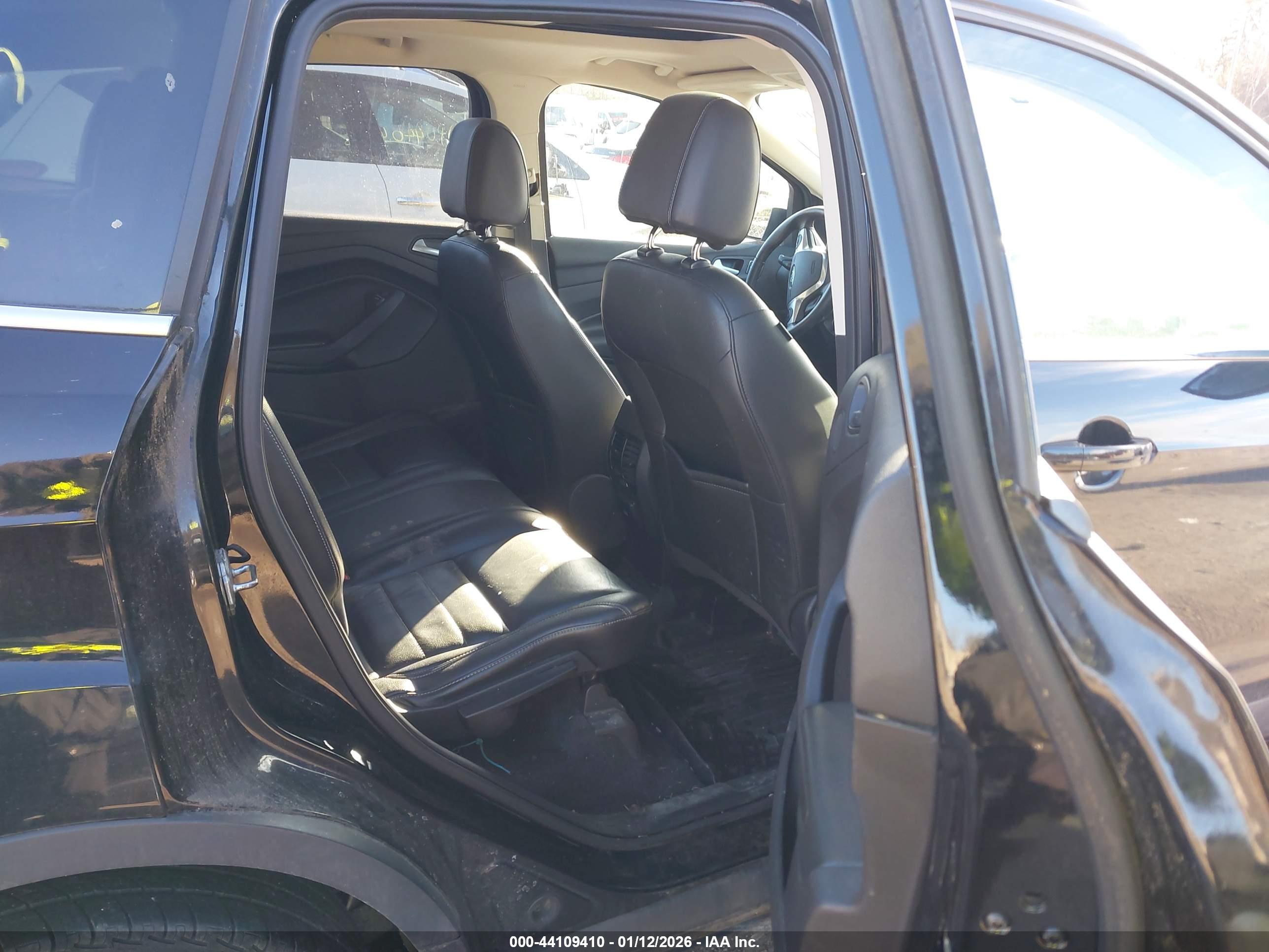 FORD ESCAPE image 8