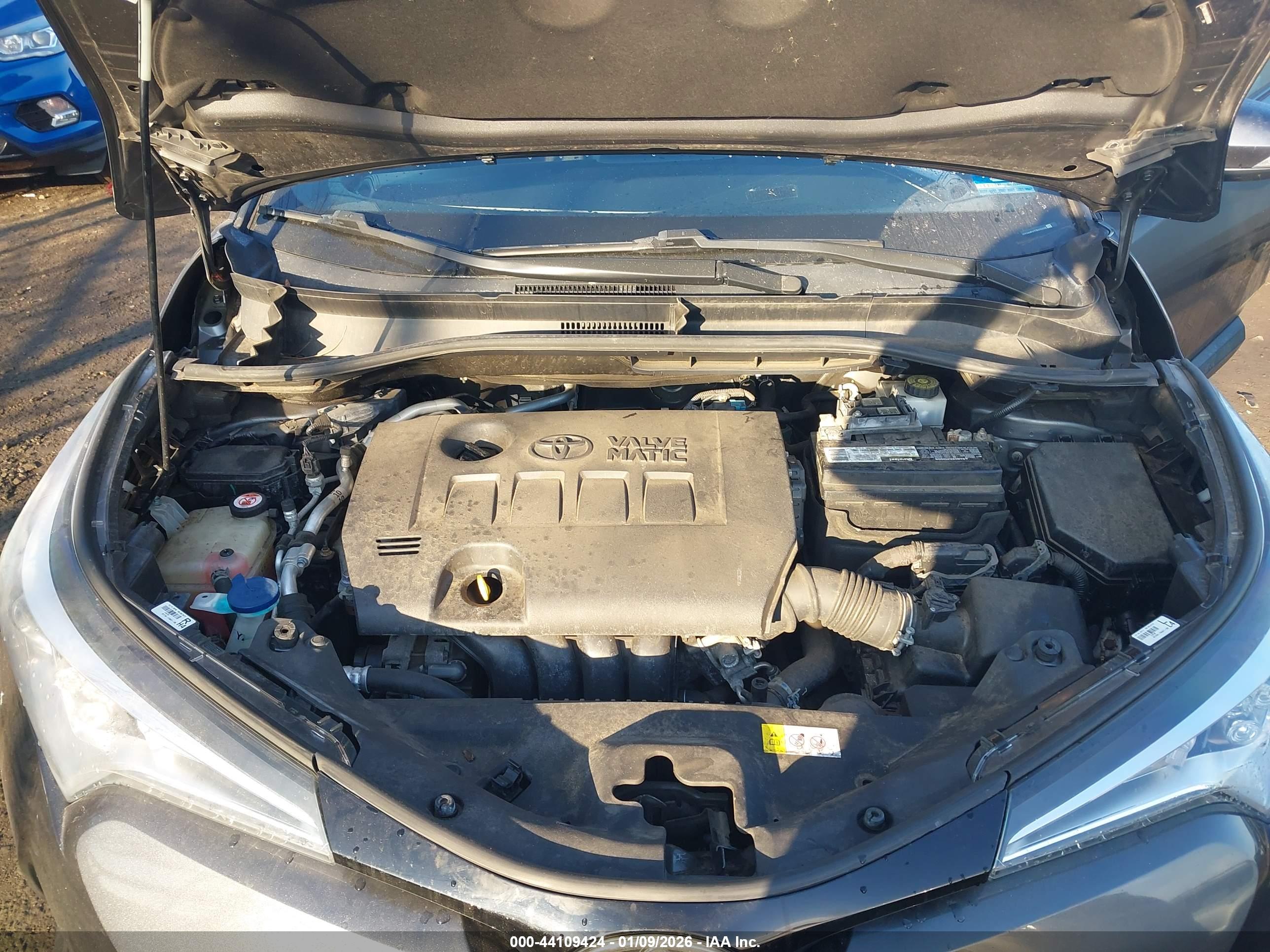 TOYOTA C-HR image 10