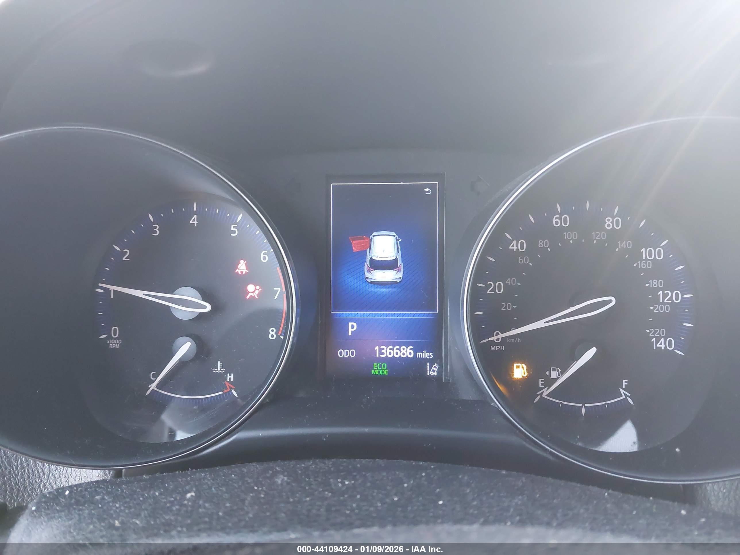 TOYOTA C-HR image 7
