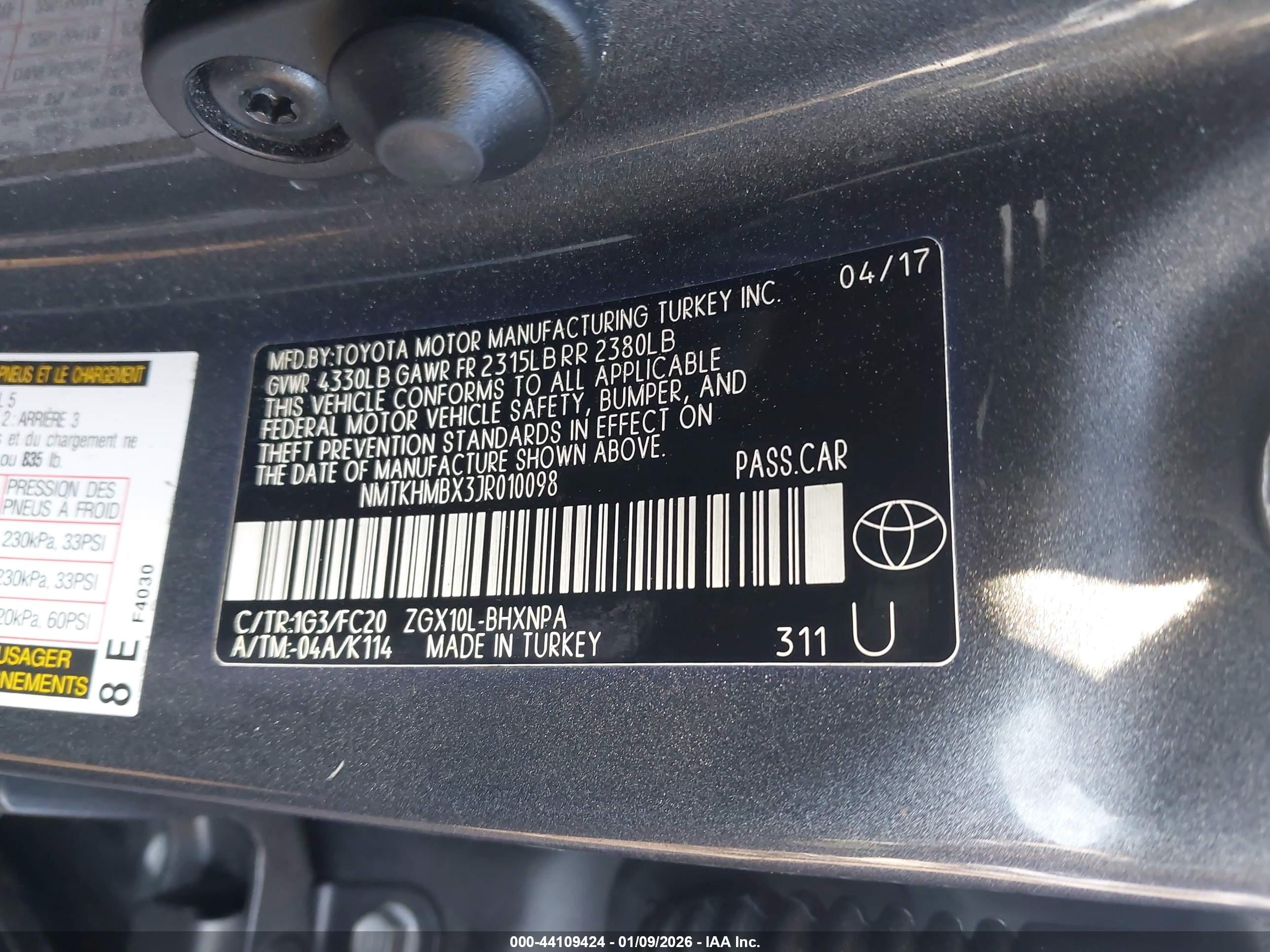 TOYOTA C-HR image 9