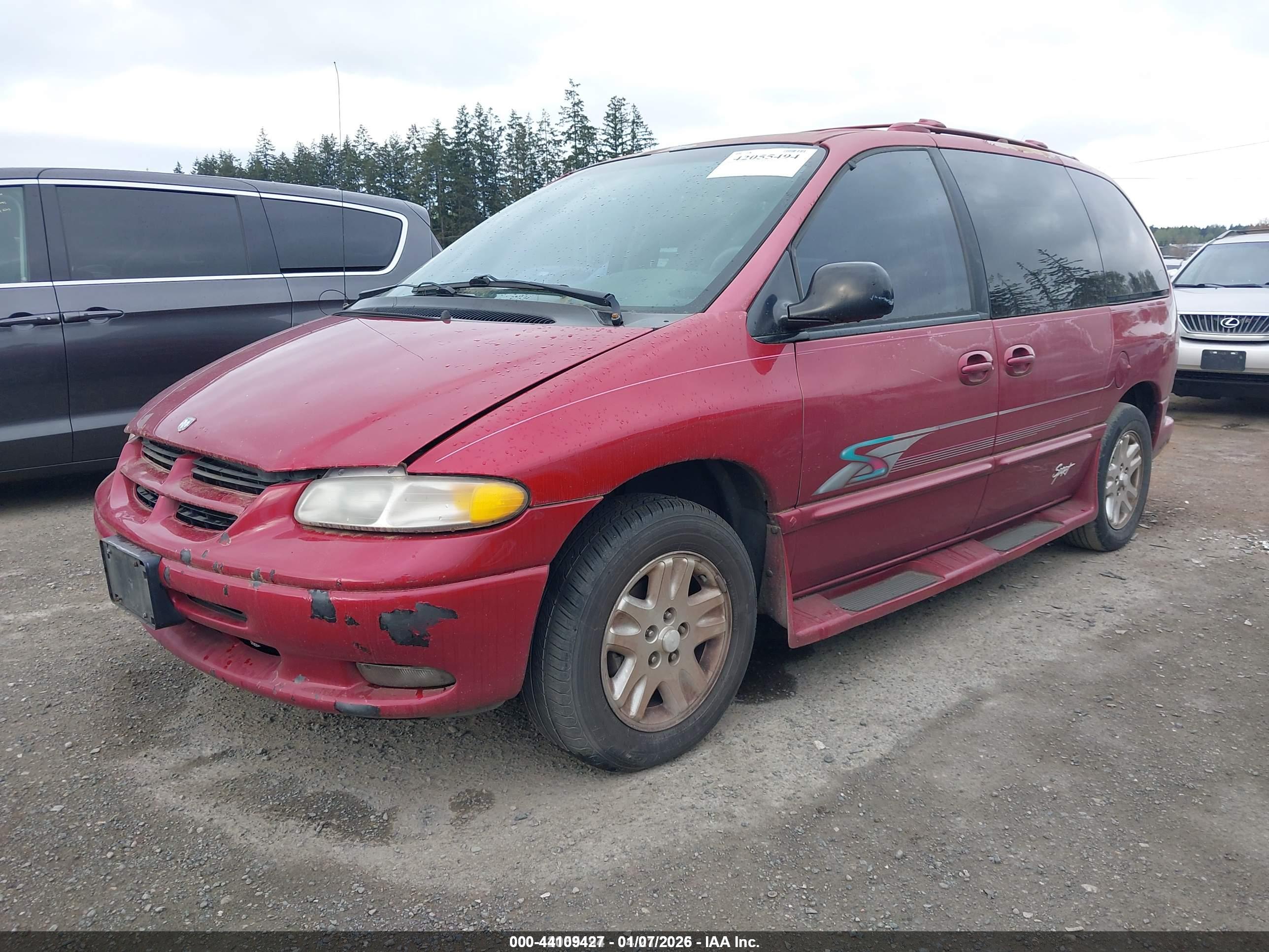 DODGE CARAVAN image 2