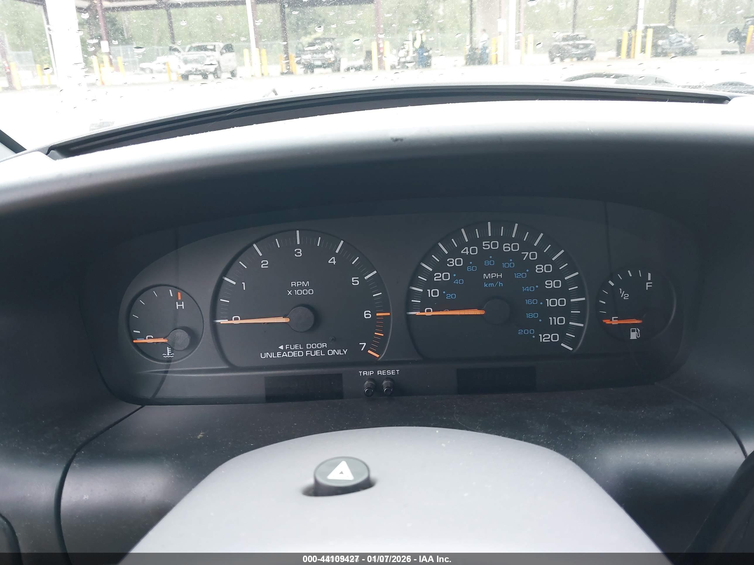 DODGE CARAVAN image 7