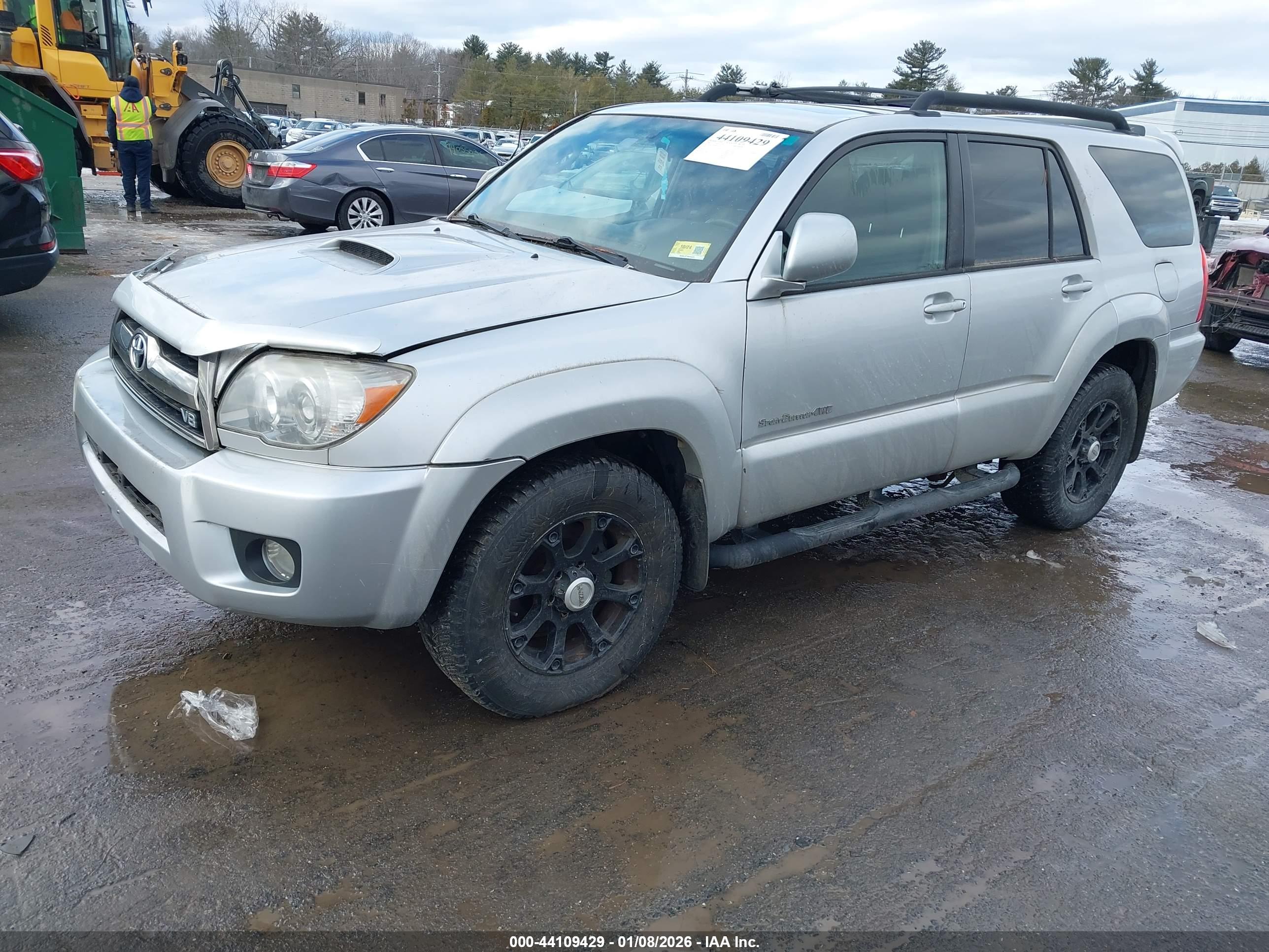 TOYOTA 4RUNNER image 2