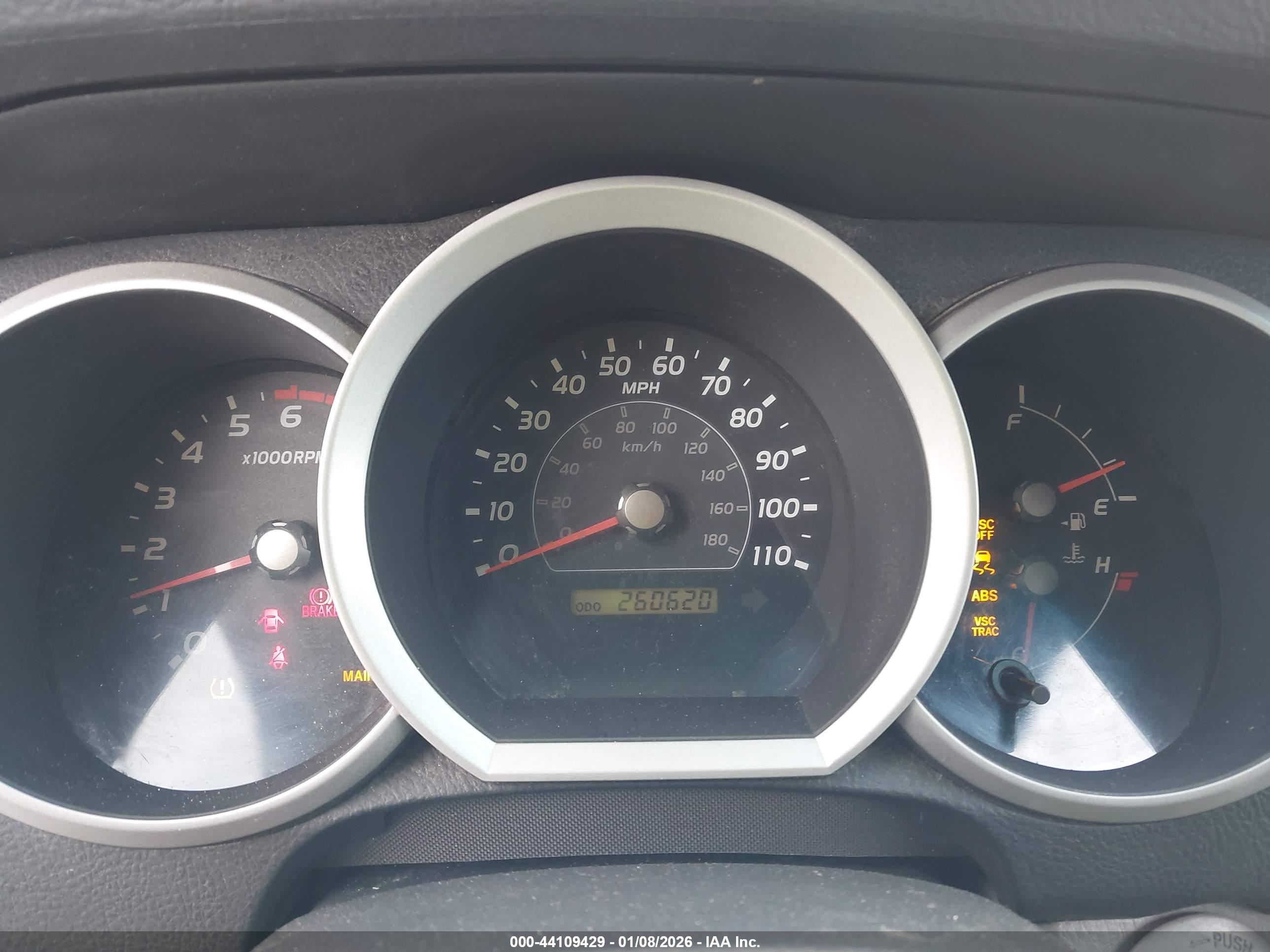 TOYOTA 4RUNNER image 7