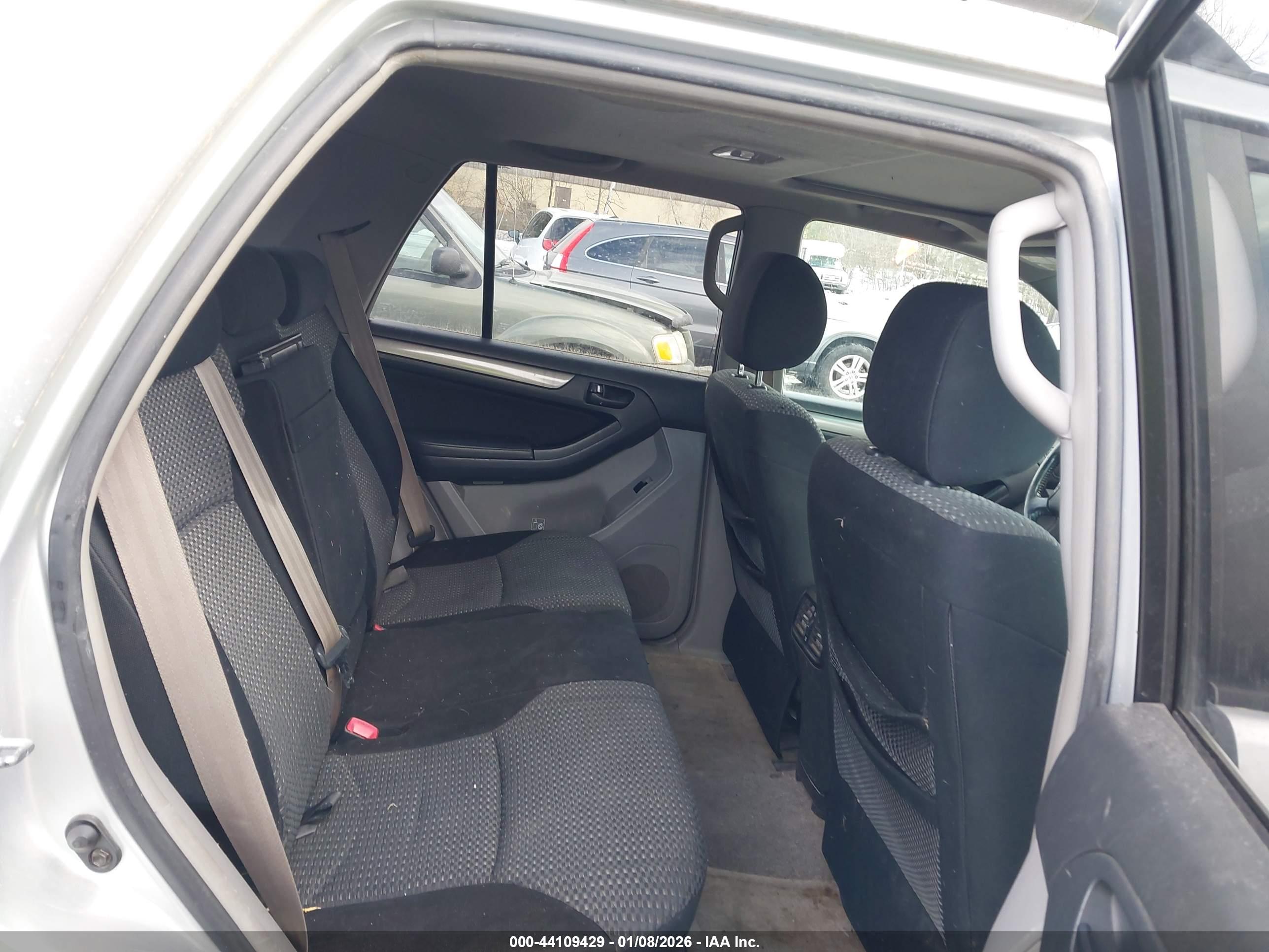 TOYOTA 4RUNNER image 8