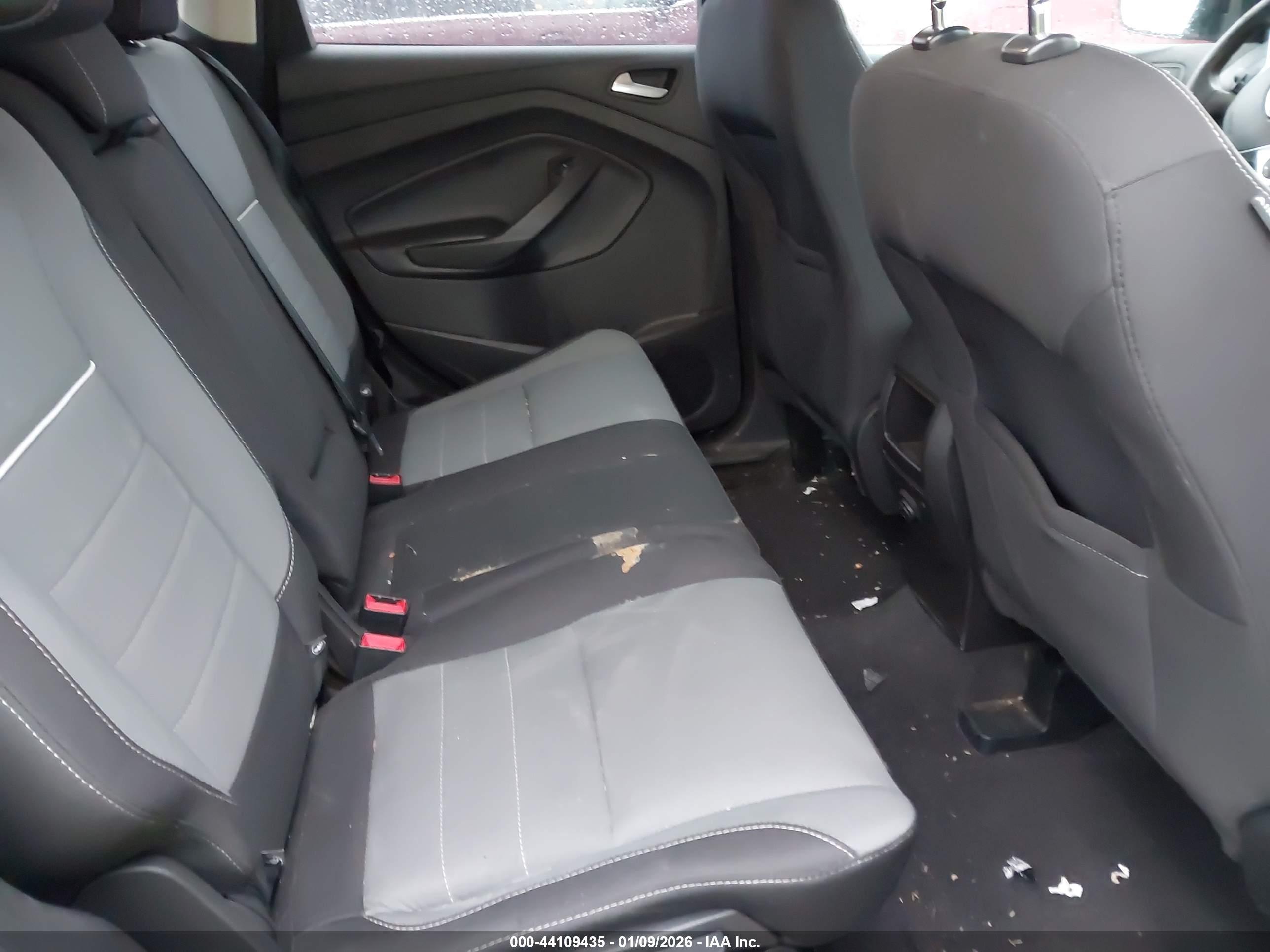 FORD ESCAPE image 8